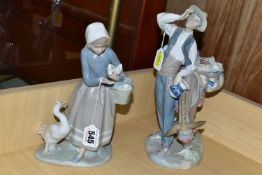 TWO LLADRO FIGURINES, comprising Typical Peddler 4859, issued in 1974, retired in 1985, sculptor