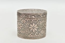 A WHITE METAL TRINKET BOX, of oval form, engraved with floral detailing, detachable lid, approximate