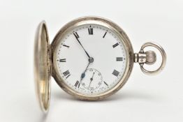 AN EARLY 20TH CENTURY SILVER FULL HUNTER POCKET WATCH, the circular white dial with Roman numeral