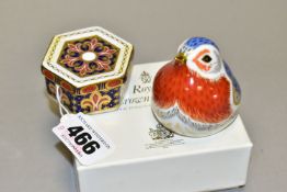 A BOXED ROYAL CROWN DERBY TRINKET BOX AND AN ANNIVERSARY ROBIN PAPERWEIGHT, the paperweight, a
