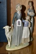 TWO BOXED LLADRO FIGURES, comprising Mother with Child & Lamb 5299, by Vicente Martinez, issued 1985