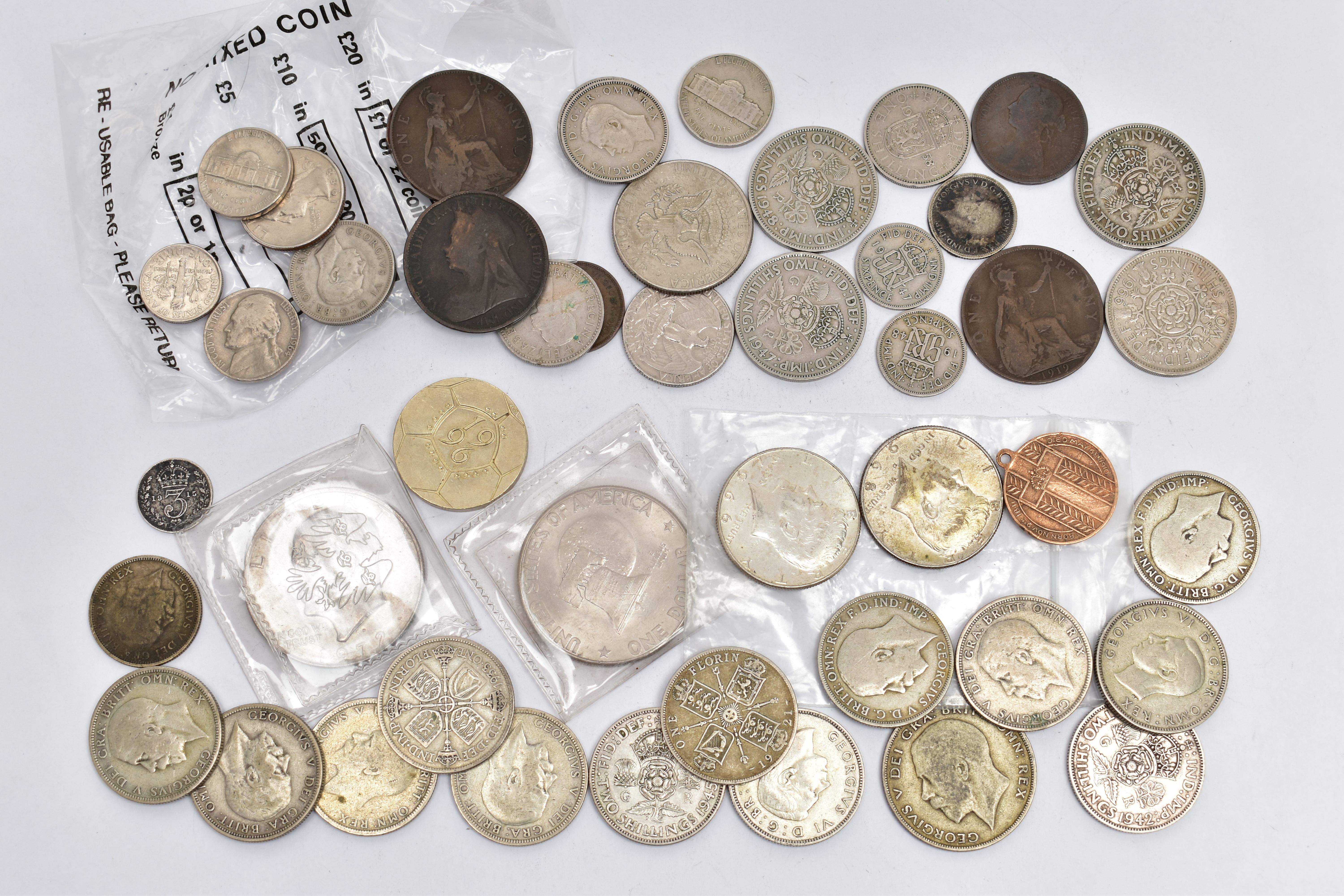 A PLASTIC BAG CONTAINING 20th CENTURY OVER 150 gr .500 SILVER COINS other Silver coins etc