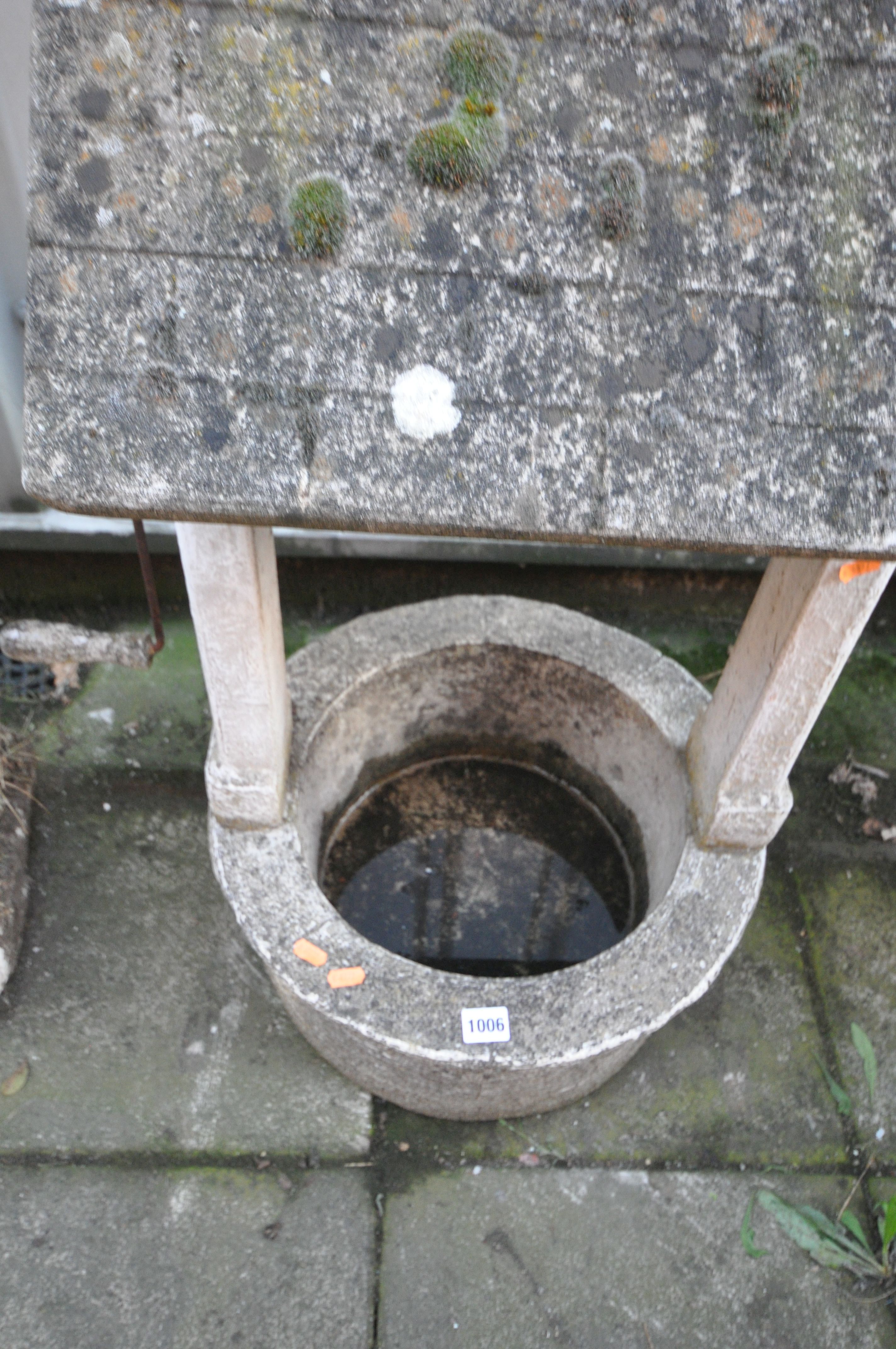 A WEATHERED COMPOSITE WISHING WELL PLANTER, and an octagonal bird bath on a separate brick effect - Image 3 of 3