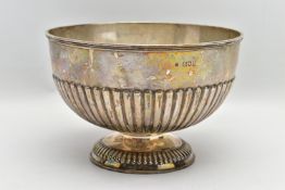 AN EDWARDIAN SILVER PEDESTAL ROSE BOWL, stop reeded decoration to the body and foot, makers