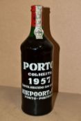 NIEPOORT PORTO CLHEITA 1957, fill level upper shoulder, seal intact (avg. retail £399) (1)