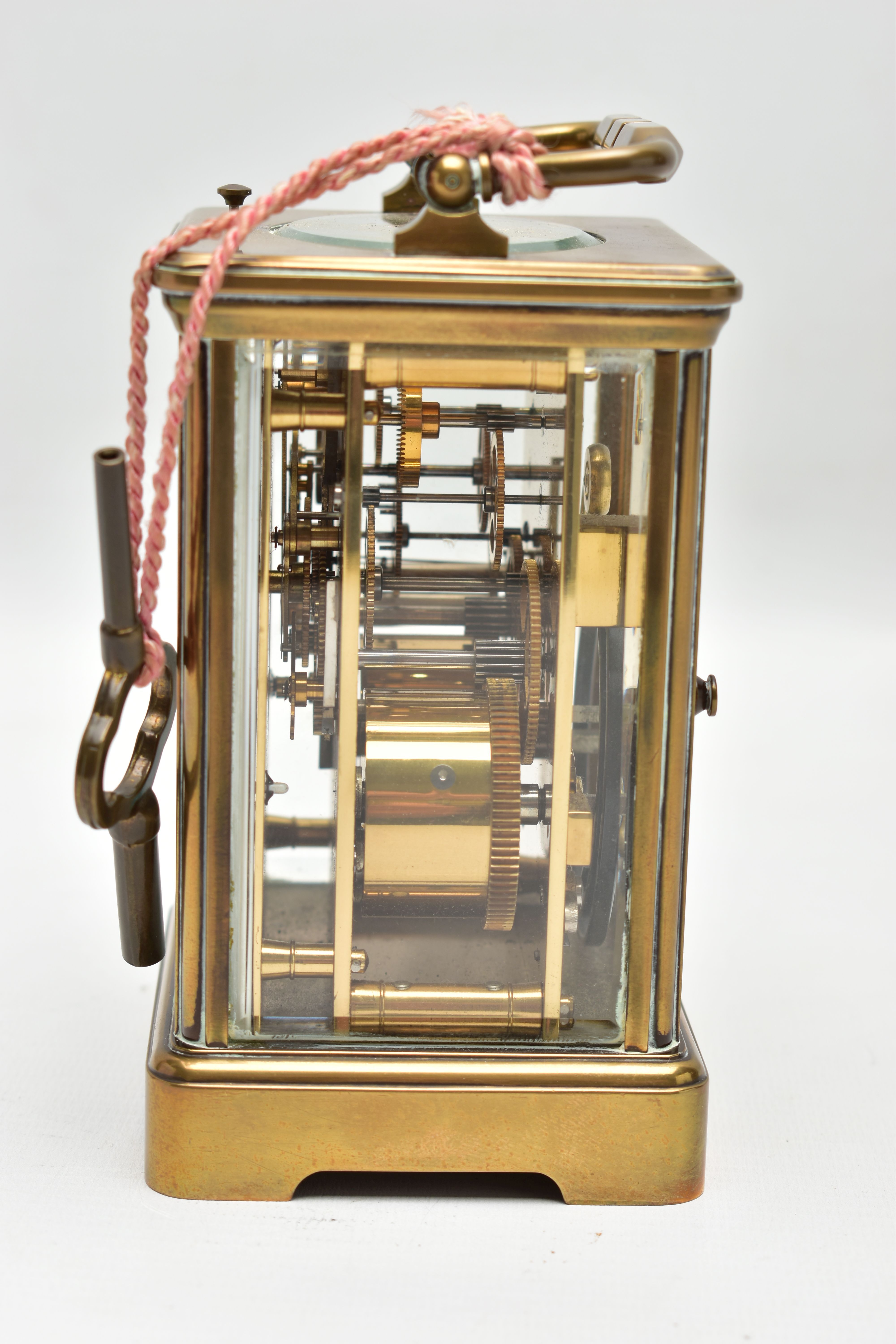 A LATE 20TH CENTURY BRASS CASED L'EPEE SAINTE-SUZANNE REPEATING CARRIAGE CLOCK, enamel dial with - Image 3 of 6