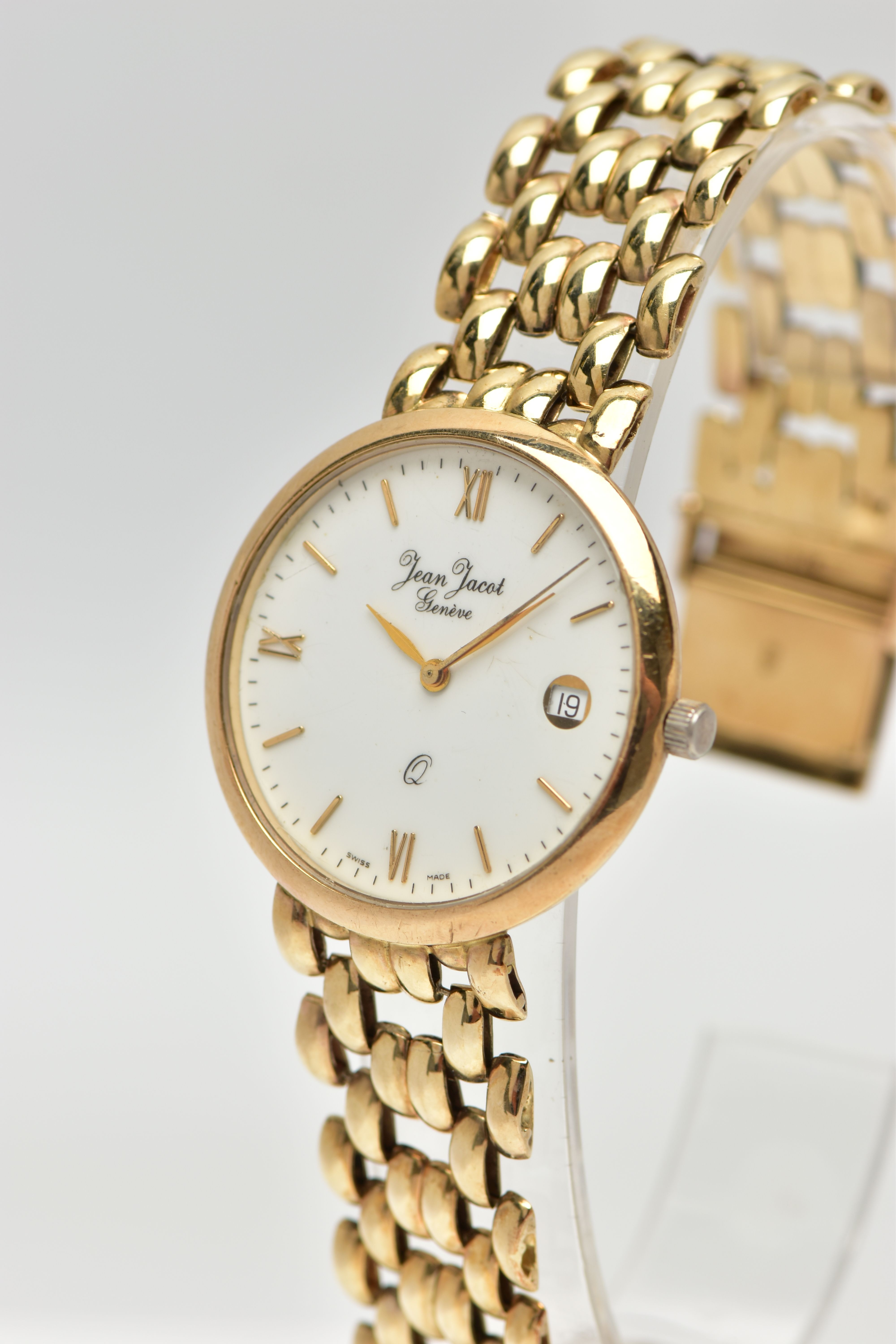 A JEAN JACOT GENEVE YELLOW METAL QUARTZ WRISTWATCH, the white dial with gold tone hourly applied - Image 3 of 6