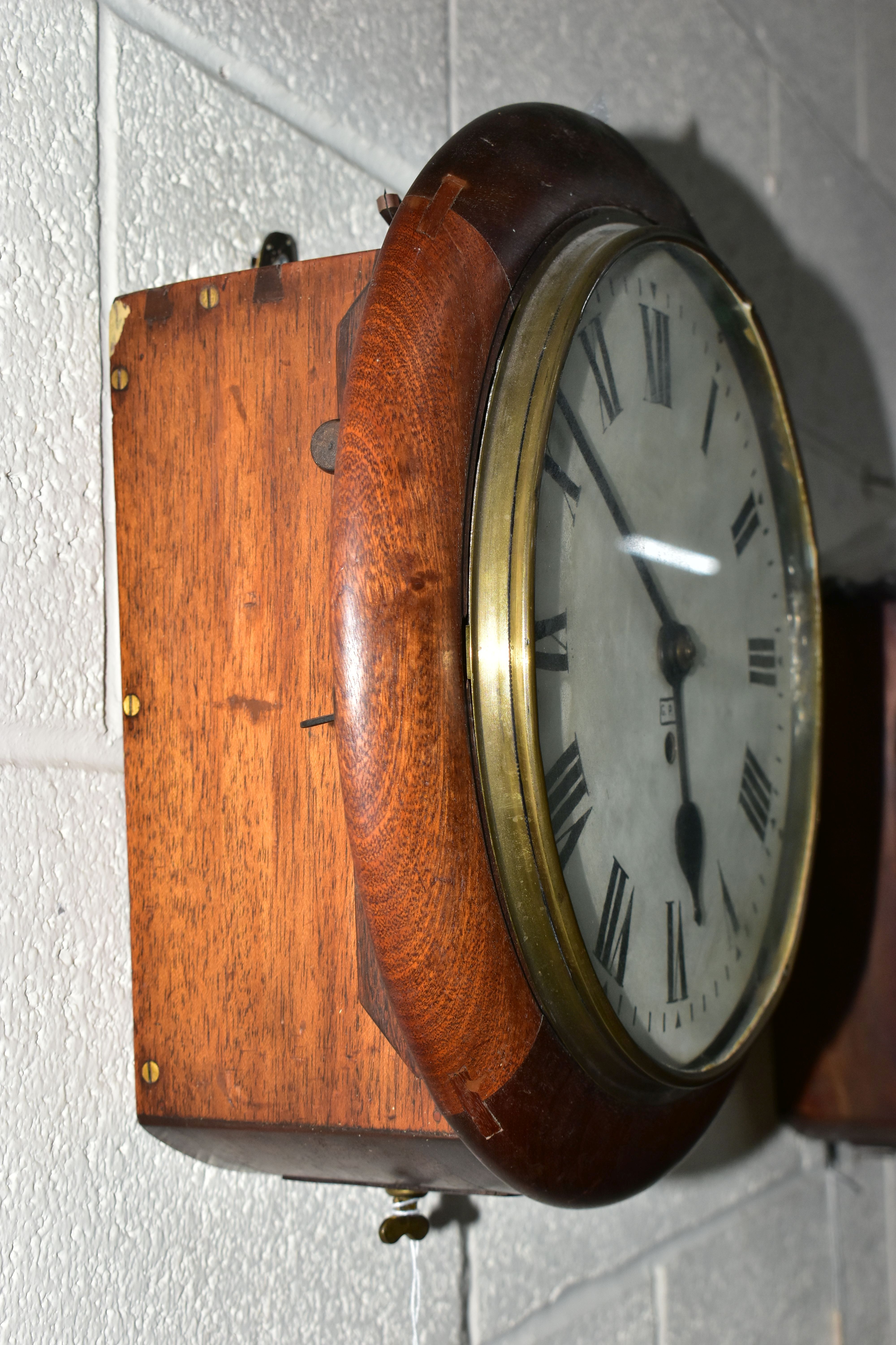A VICTORIAN AND LATER MAHOGANY CASED THIRTY HOUR CIRCULAR WALL CLOCK, the painted 24.5cm dial with - Image 3 of 4