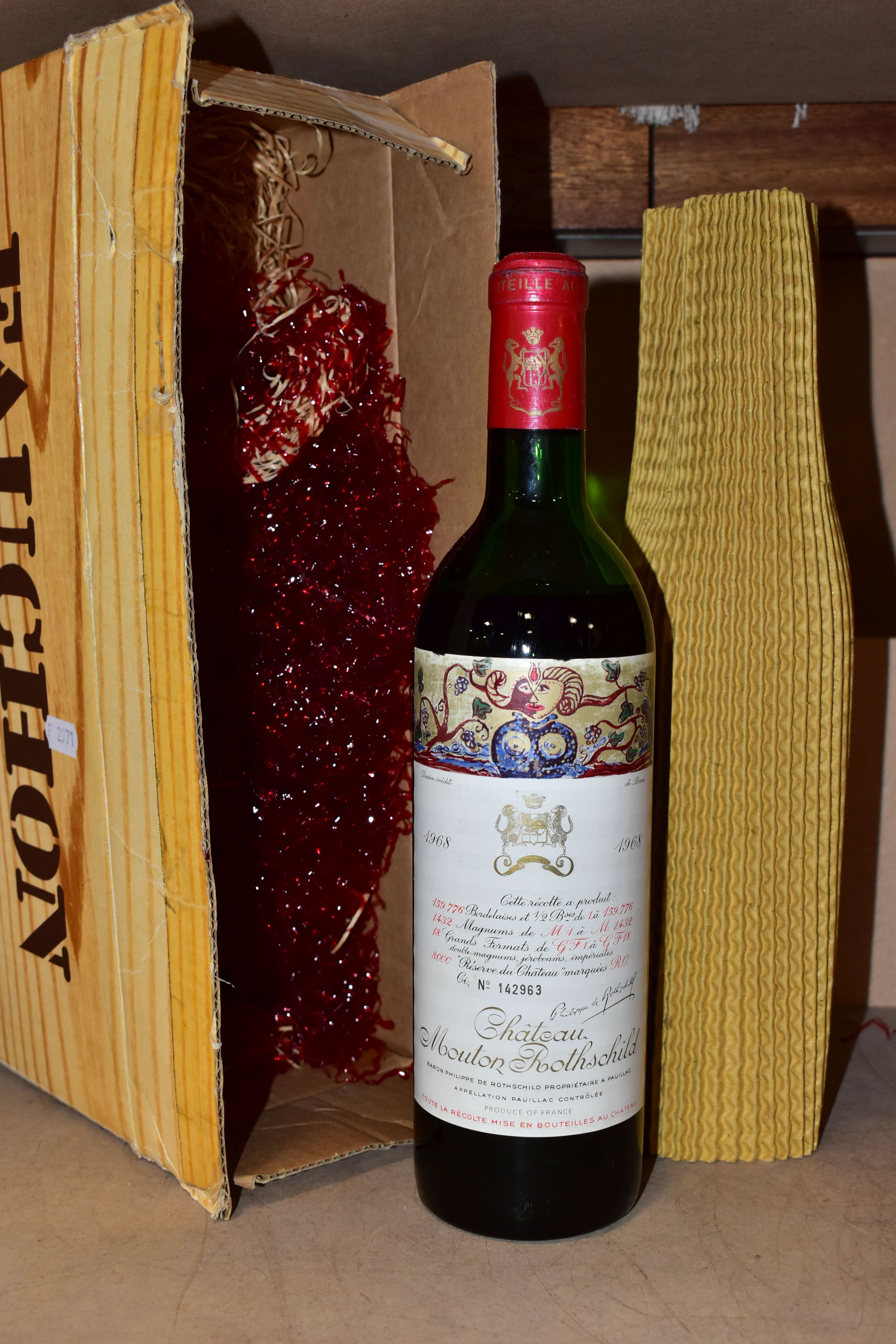 PAUILLAC, CHATEAU MOUTON ROTHSCHILD 1968, bottle no. 142963 fill level lower shoulder, seal