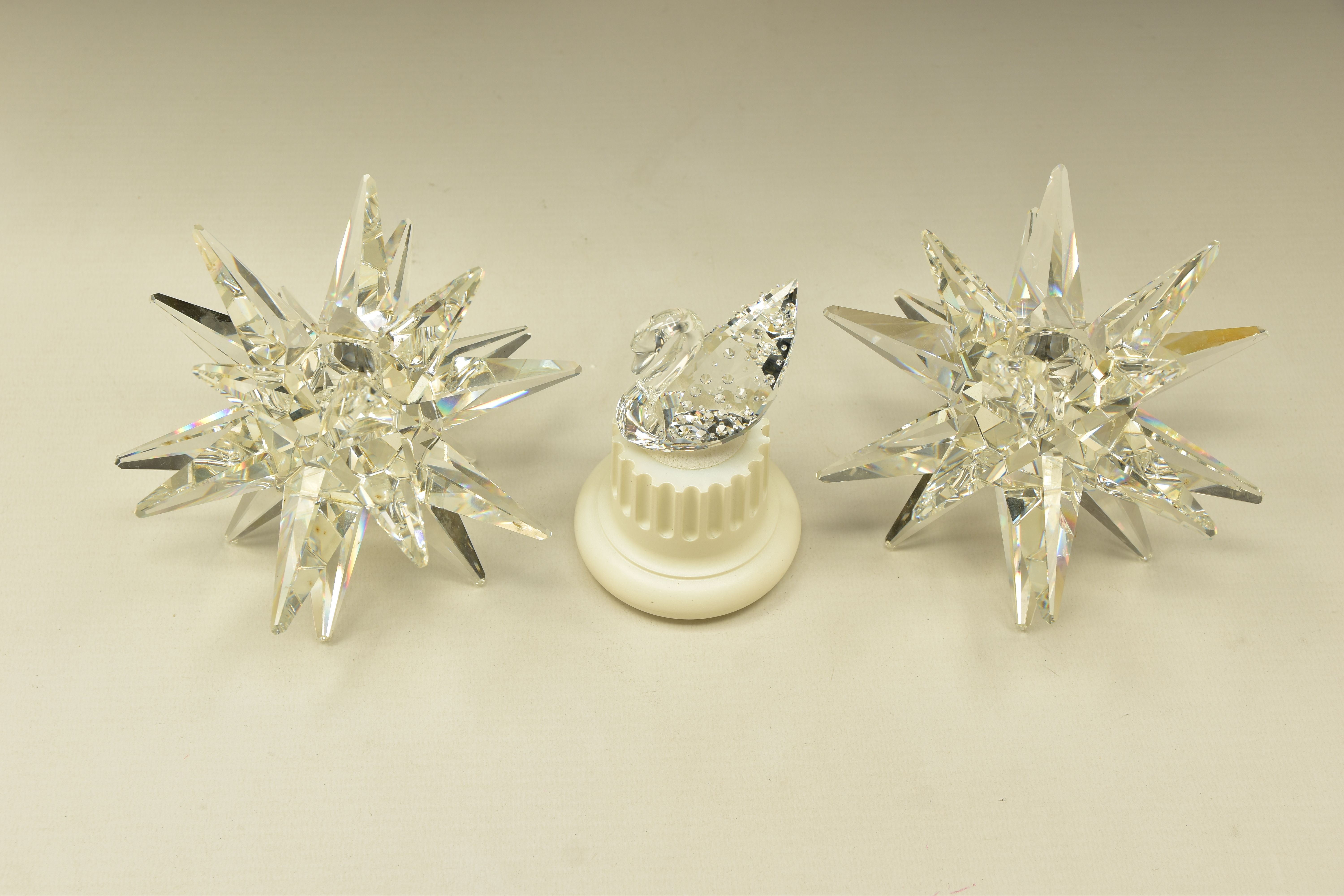 TWO BOXED SWAROVSKI CRYSTAL 143L STAR CANDLEHOLDERS (013748), 1987 retired 1996, height 11cm x width - Image 2 of 6