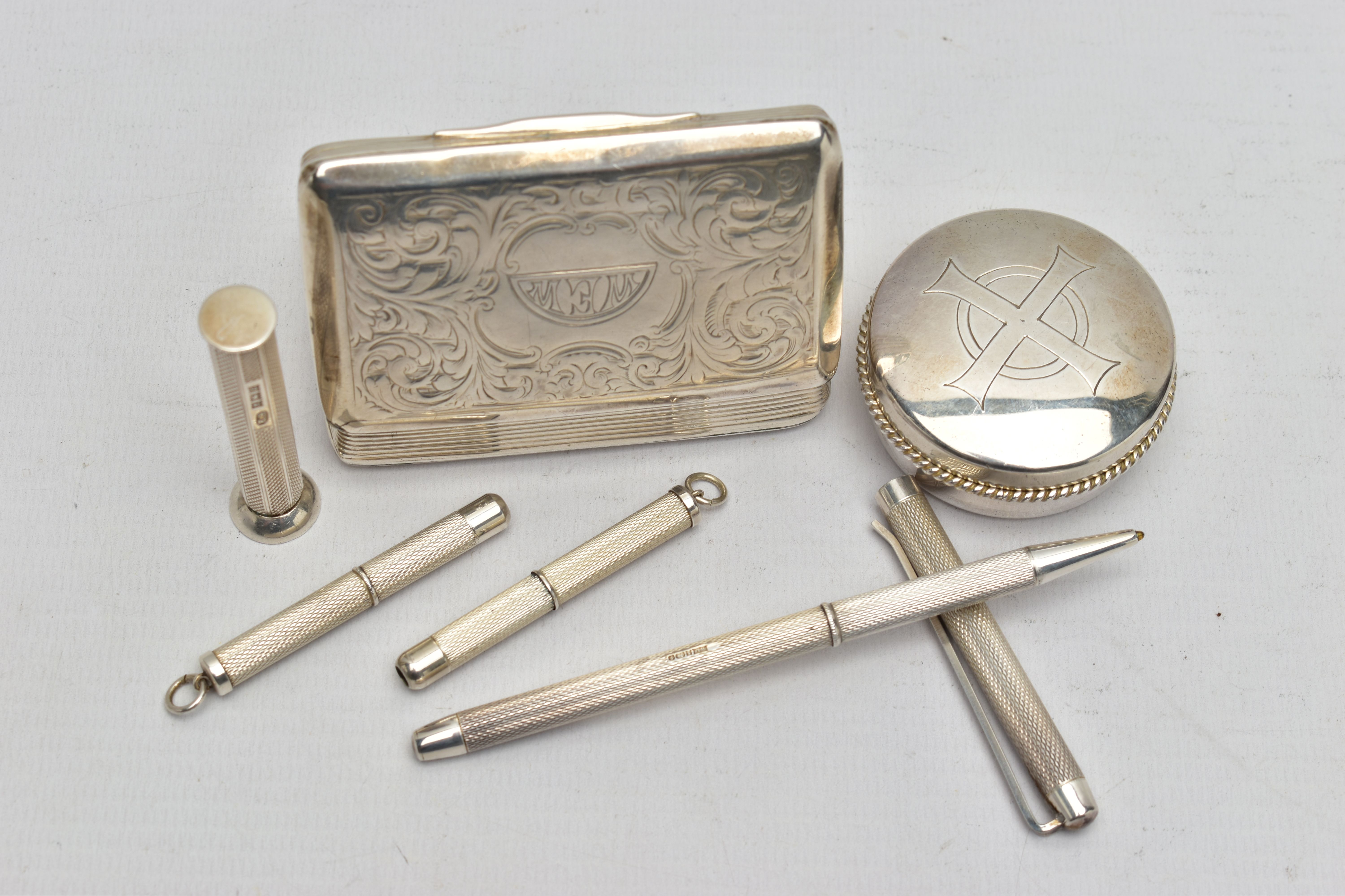 A VICTORIAN RECTANGULAR SILVER SNUFF BOX, AN ELIZABETH II SILVER WAFER BOX AND FOUR ELIZABETH II - Image 2 of 6