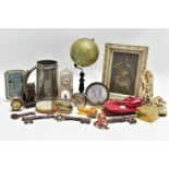 A PARCEL OF 19TH AND 20TH CENTURY COLLECTABLES, METALWARES, TIMEPIECES, ETC, including a late 19th /