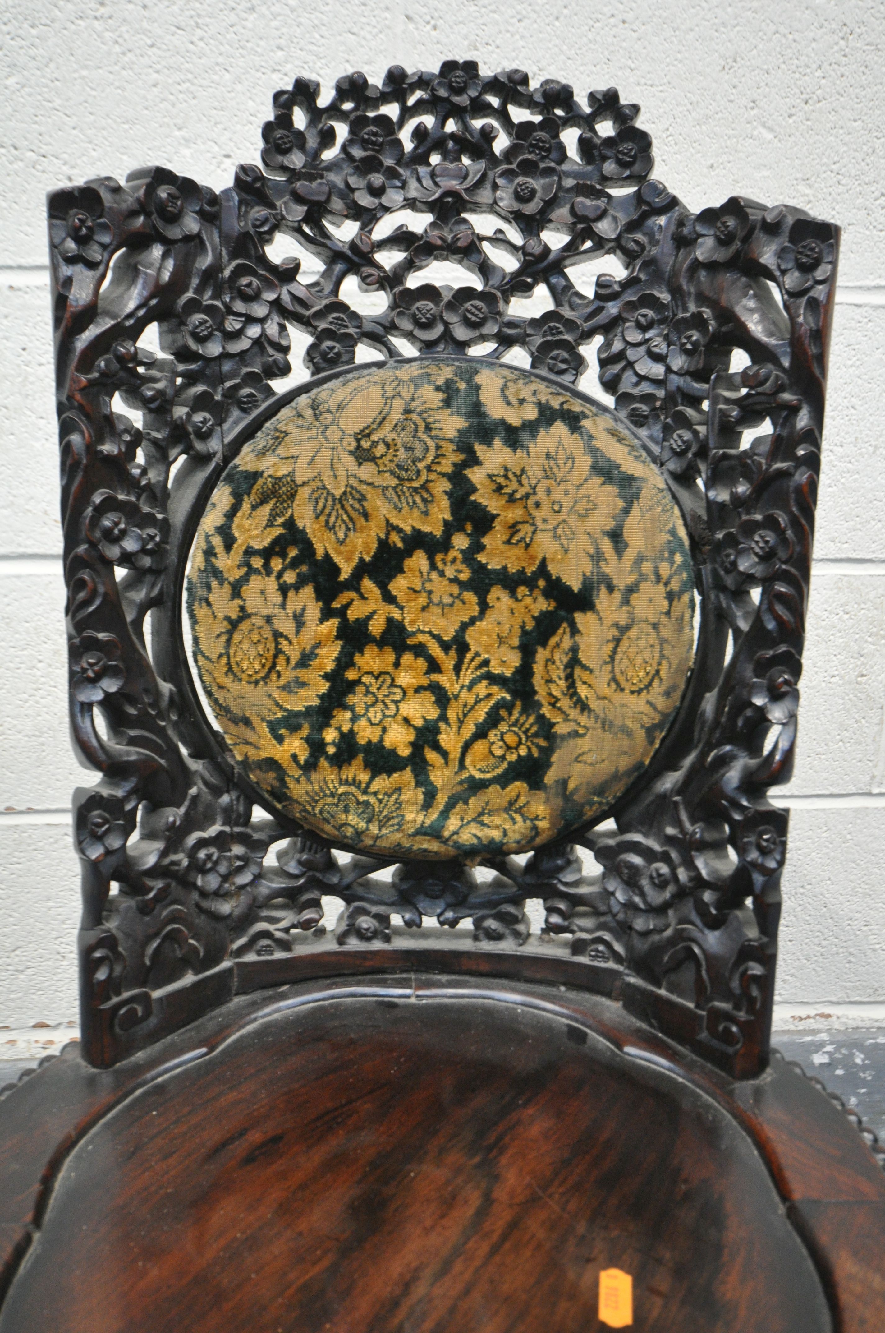 AN INTRICATLY CARVED CHINESE HARDWOODCHAIR, late 19th/early 20th century, flower heads and vines - Image 3 of 10