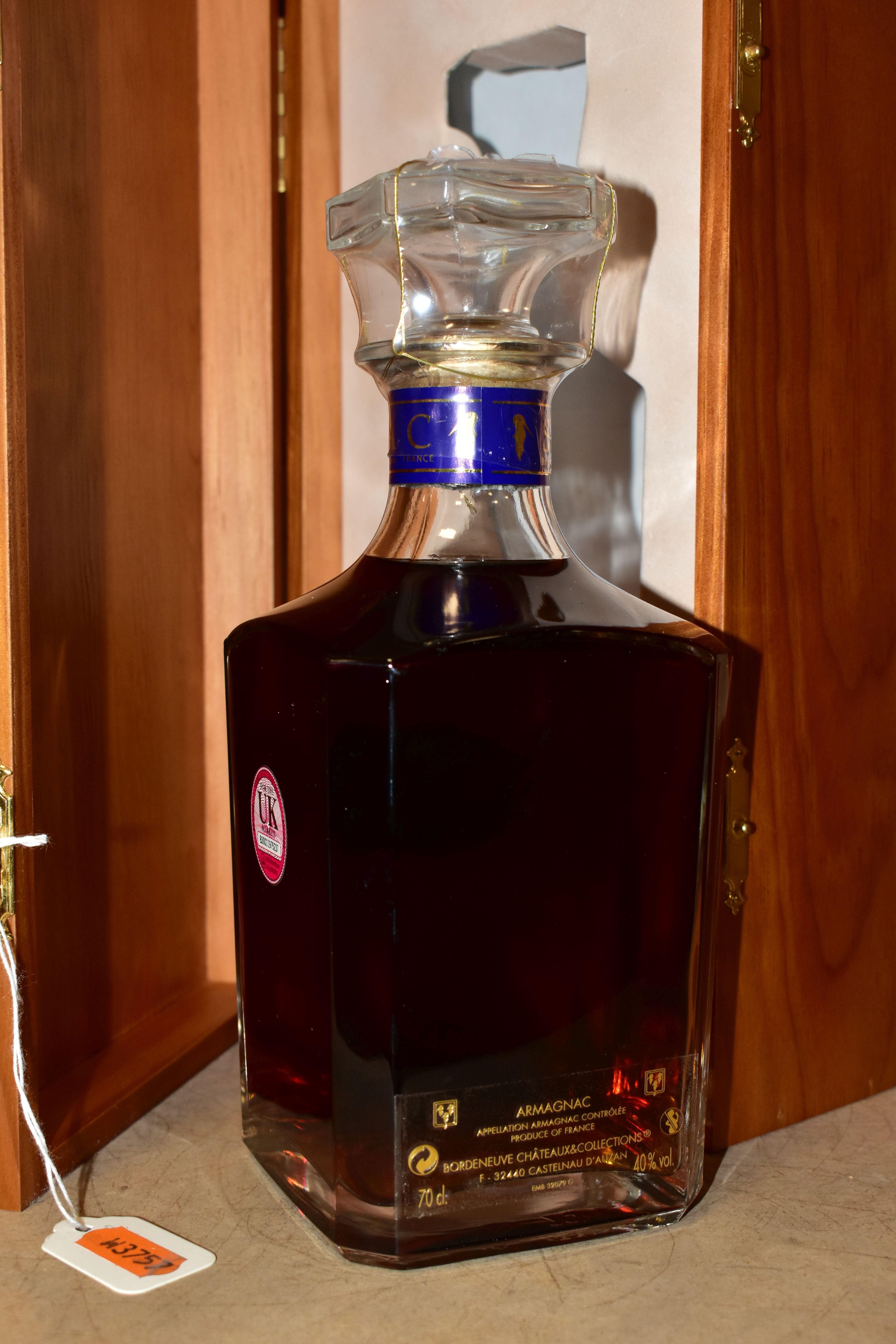 ARMAGNAC, one bottle of the exquisite BARON DE SIGOGNAC Armagnac 50 Ans d'Age, 40% vol, 70cl, fill - Bild 3 aus 3