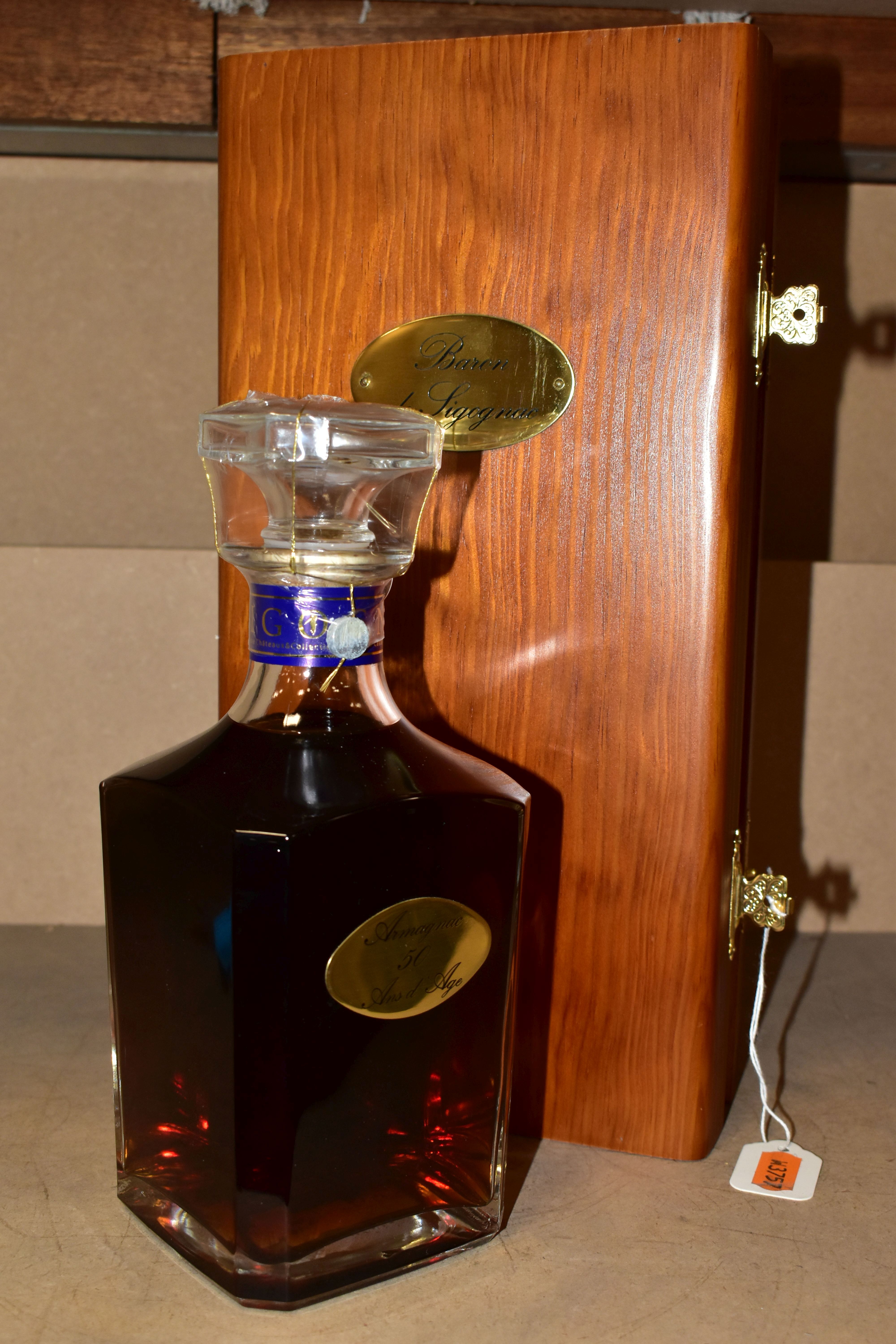 ARMAGNAC, one bottle of the exquisite BARON DE SIGOGNAC Armagnac 50 Ans d'Age, 40% vol, 70cl, fill - Bild 2 aus 3