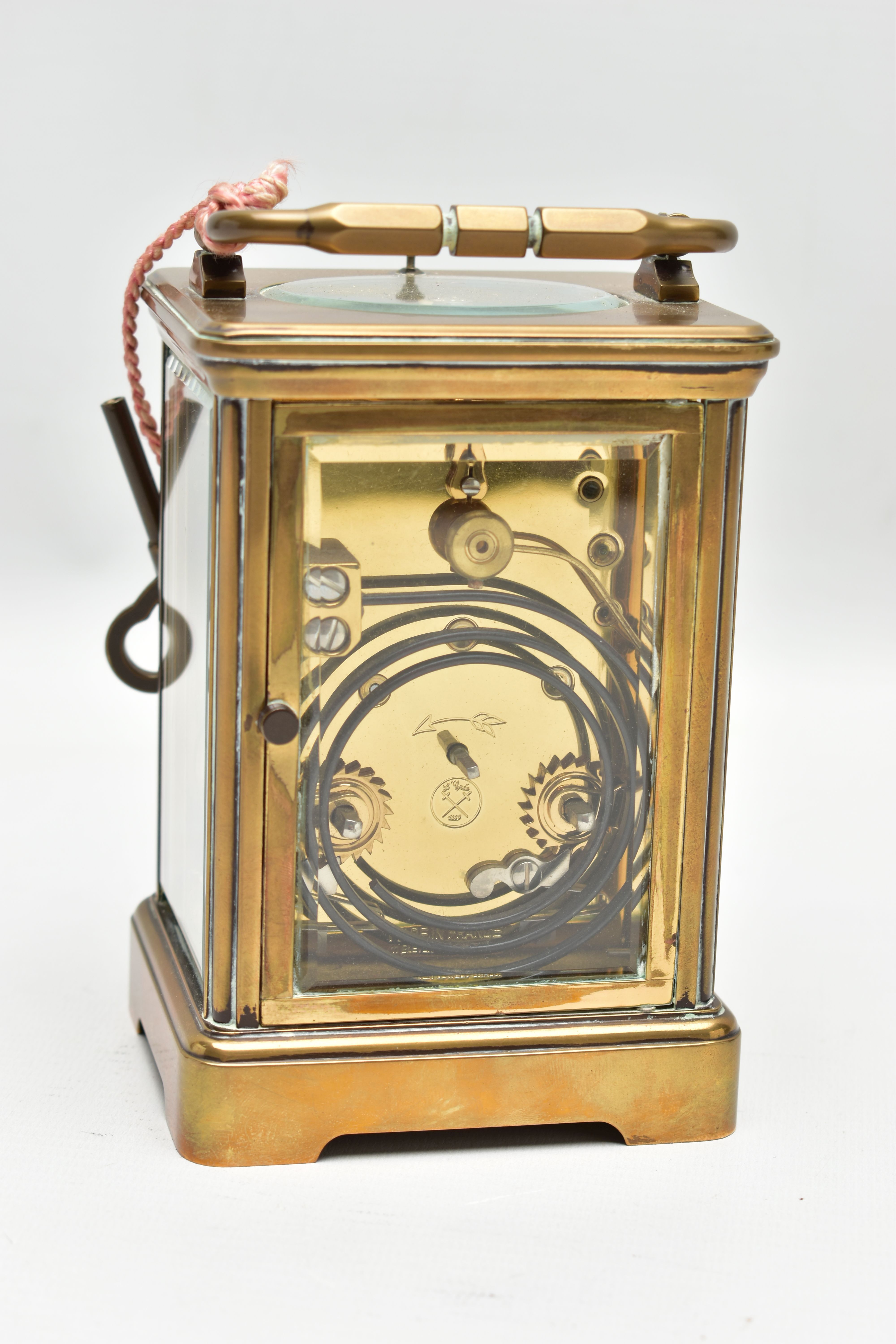 A LATE 20TH CENTURY BRASS CASED L'EPEE SAINTE-SUZANNE REPEATING CARRIAGE CLOCK, enamel dial with - Image 4 of 6