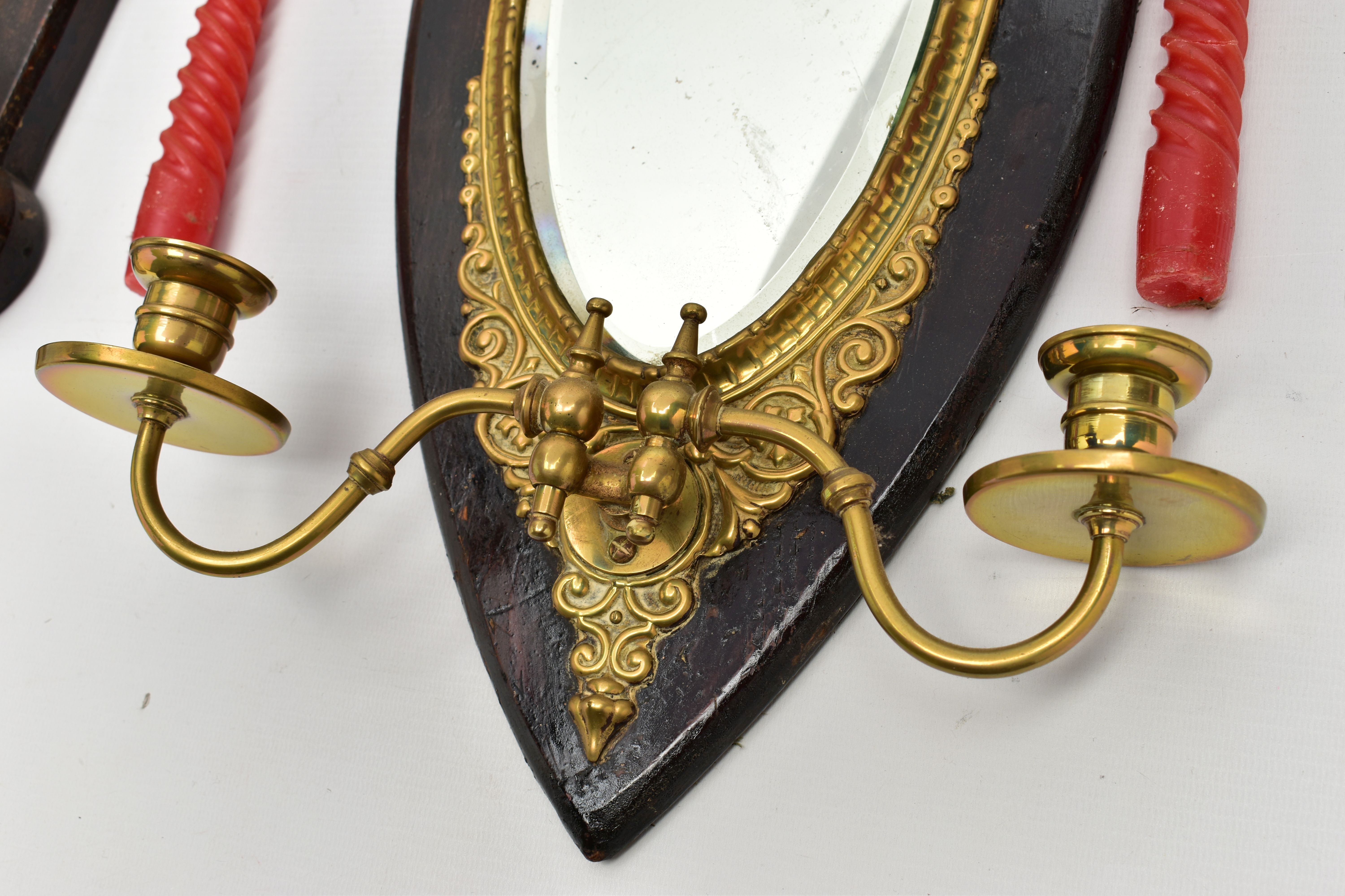 AN EARLY 20TH CENTURY WALL HANGING WALNUT STAINED AND BRASS DINNER GONG, the brass bracket cast in - Image 7 of 13