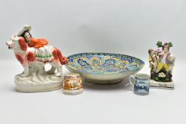 FIVE PIECES OF LATE 18TH / EARLY 19TH AND LATER CERAMICS, comprising an early 19th century pearlware