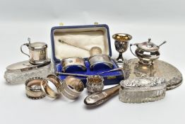 A PARCEL OF LATE 19TH AND 20TH CENTURY SILVER, comprising a cased pair of Elizabeth II oval napkin