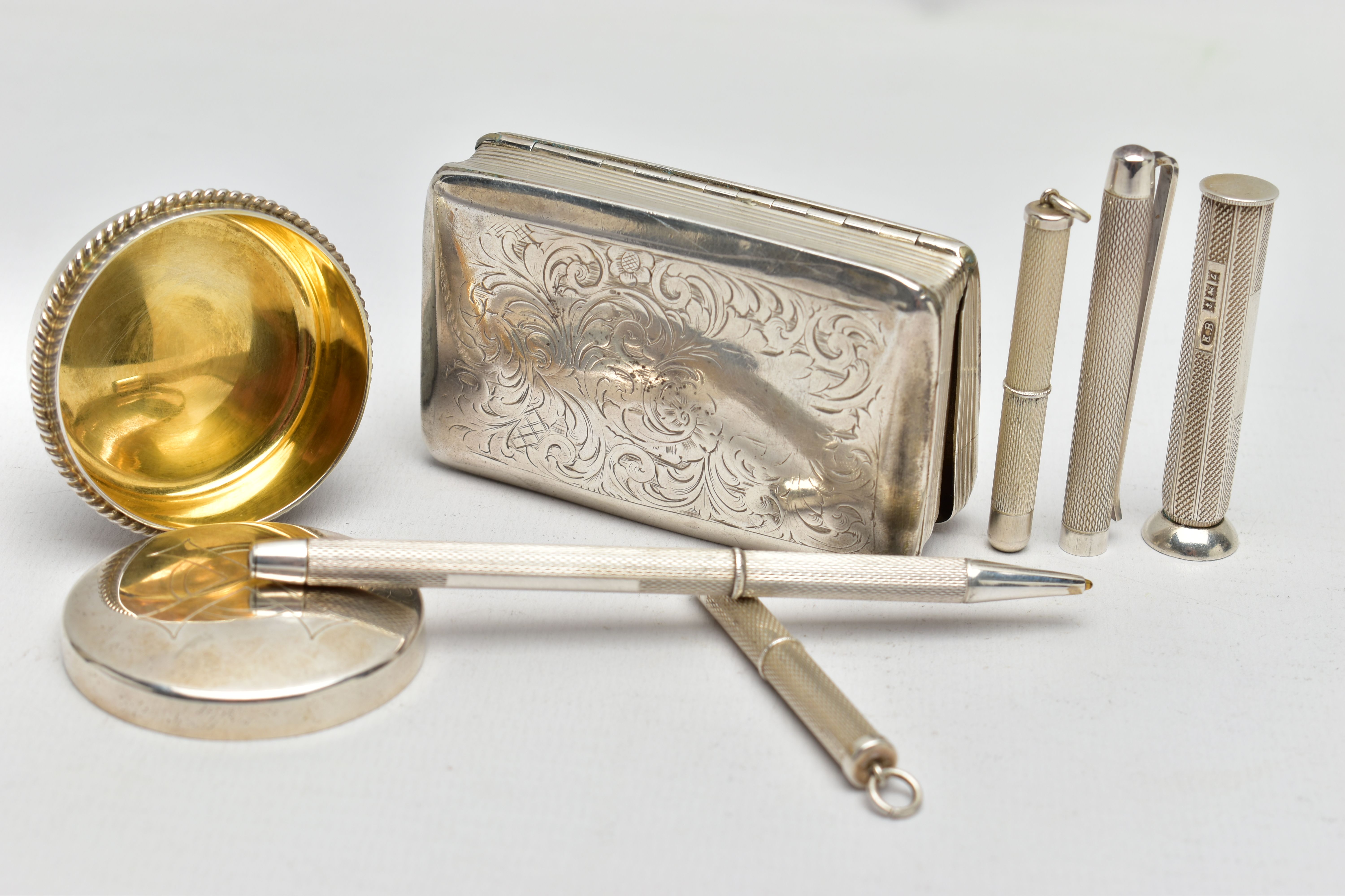 A VICTORIAN RECTANGULAR SILVER SNUFF BOX, AN ELIZABETH II SILVER WAFER BOX AND FOUR ELIZABETH II - Image 6 of 6