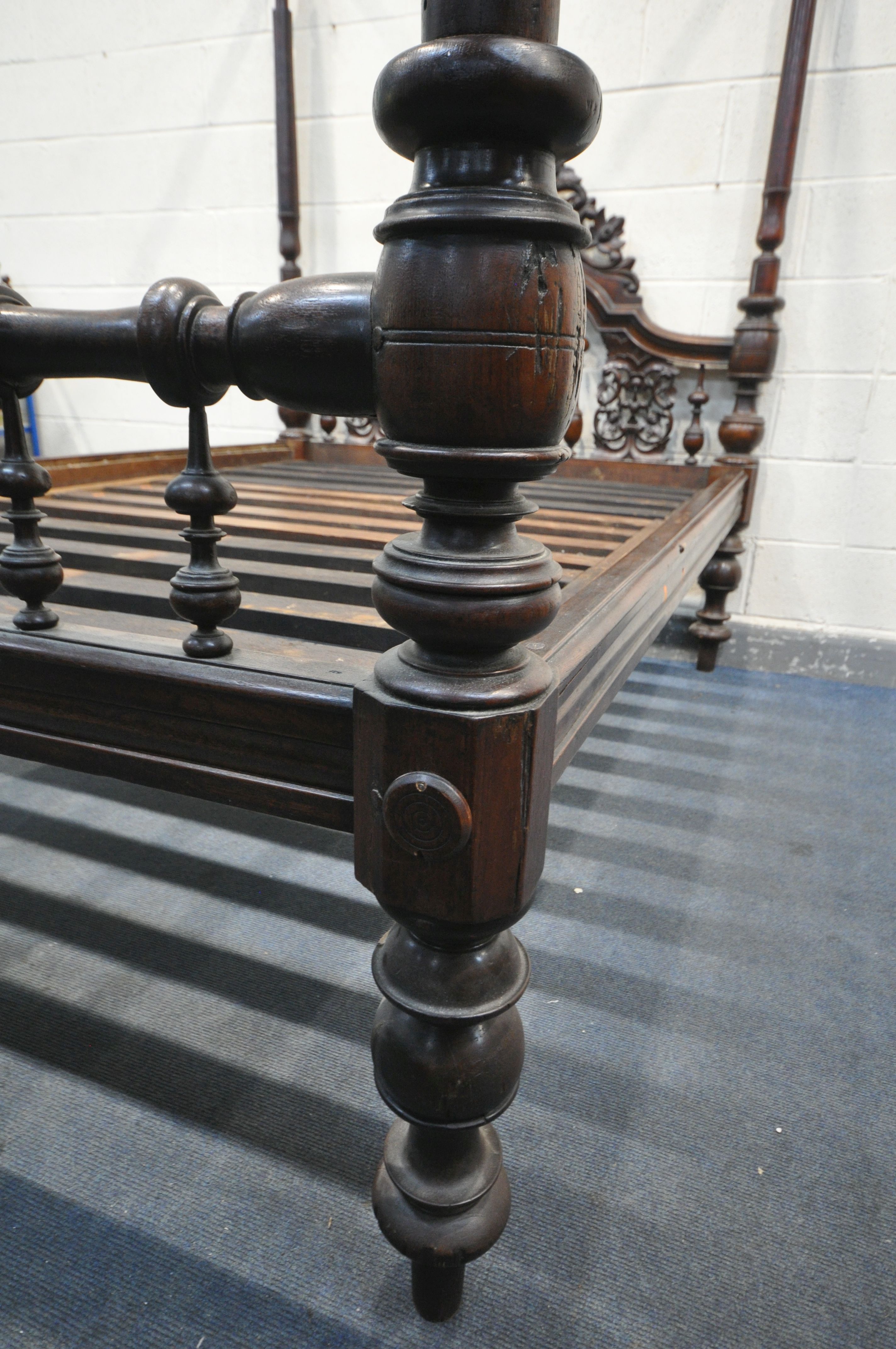 AN 18TH CENTURY OAK AND MAHOGANY 4FT6 FOUR POSTER BED, having a foliate open fretwork headboard, - Image 6 of 9