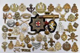 A TRAY OF ASSORTED MILITARY BADGES, Collar Insignia etc, metal and staybright, various Regiments and