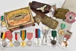 A SELECTION OF BADGES, MEDALS etc as follows, WW1 Victory medal named 89311 Gunner E.Evans R.A.,