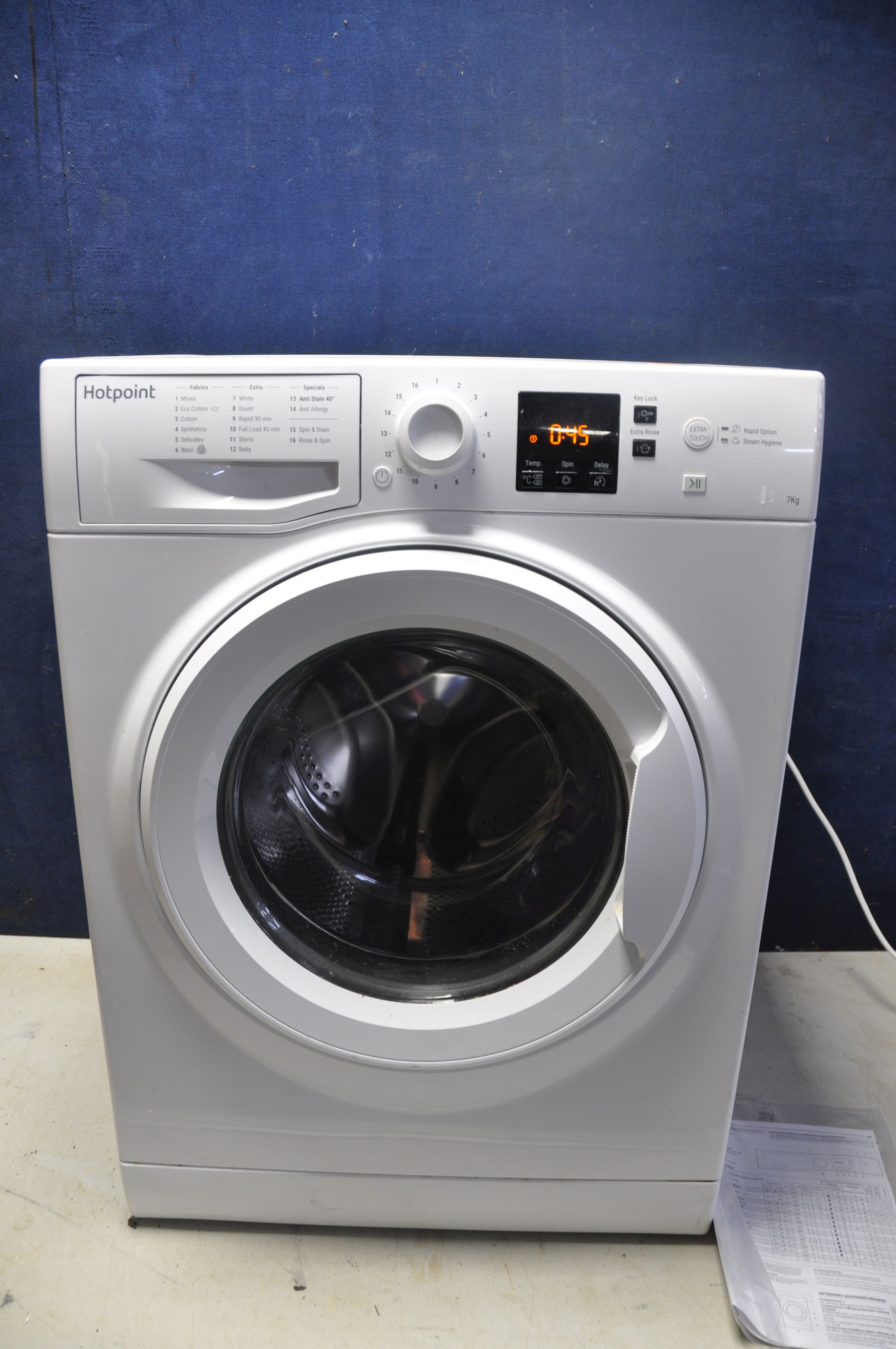 A HOTPOINT NSWR743UWKUK 7kg WASHING MACHINE, measuring width 60cm x depth 54cm x height 85cm (PAT