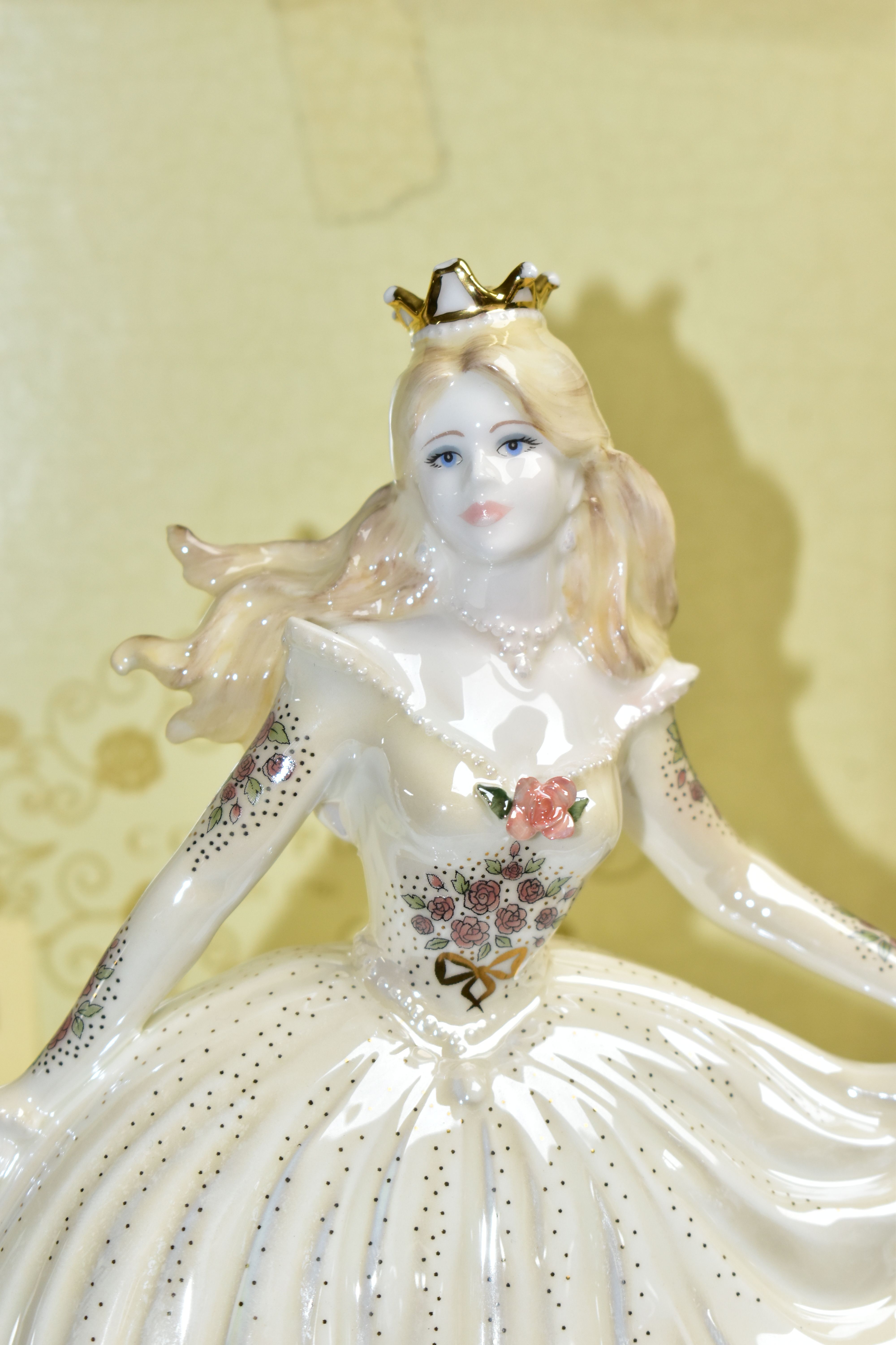 A BOXED COALPORT 'CINDERELLA' FIGURINE, limited edition numbered 1596/2000 with certificate, - Image 2 of 5