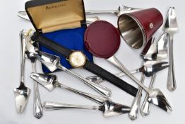 A GENTS 9CT GOLD ROTARY WRISTWATCH, A SET OF TWELVE ARTHUR PRICE UTENSILS AND A LEATHER CONTAINER,