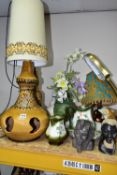 A GROUP OF LAMPS, VASES AND ORNAMENTS, to include a 1960s/1970s mustard glazed table lamp bearing