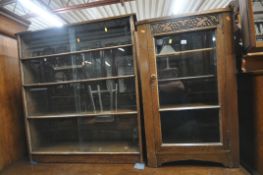 AN EARLY TO MID 20TH CENTURY OAK GLAZED SINGLE DOOR BOOKCASE, width 61cm x depth 30cm x height 103cm