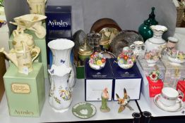 DECORATIVE CERAMICS AND GLASS ETC, to include boxed Aynsley Cottage Garden flower baskets, two boxed