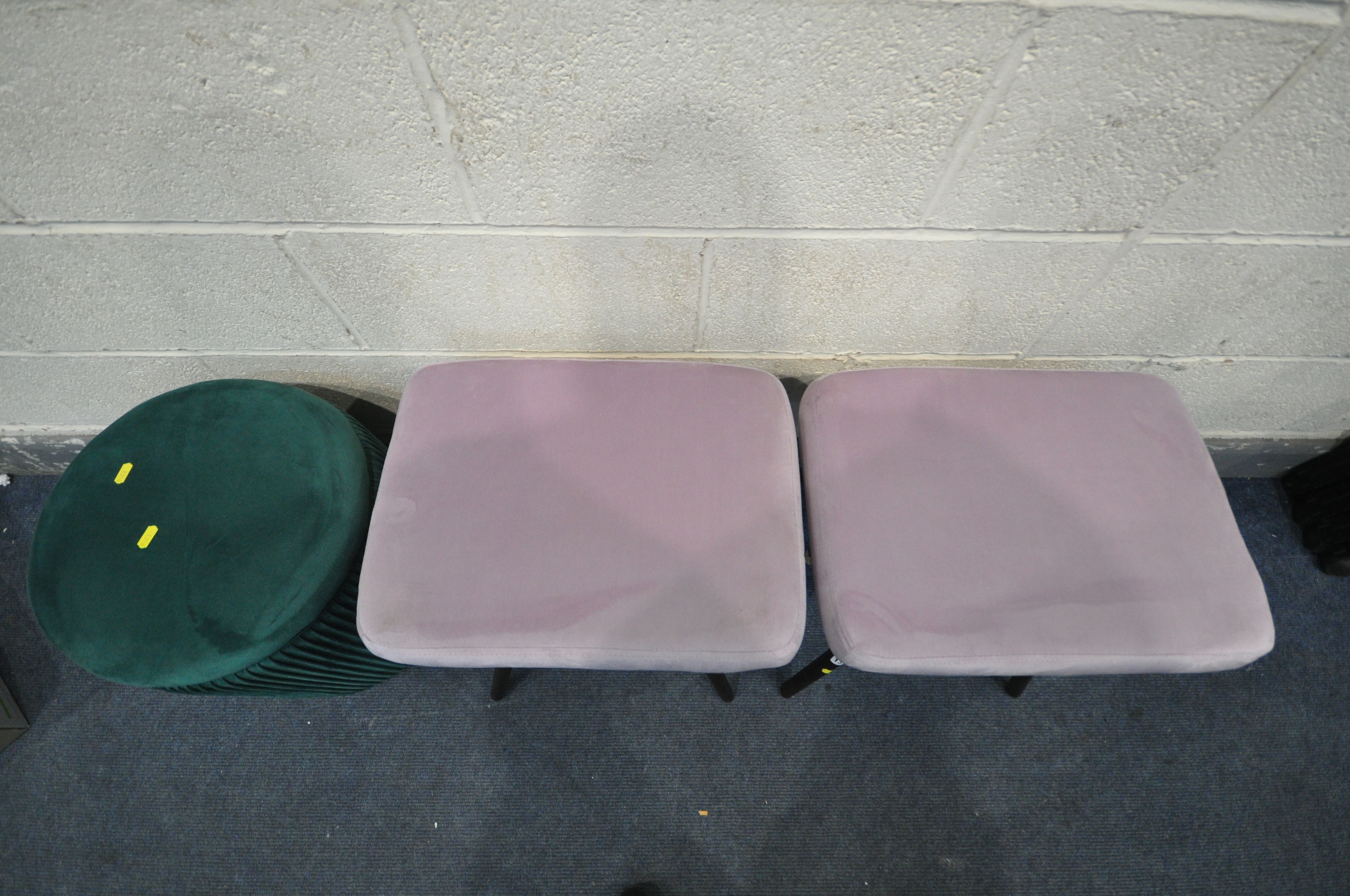 A PAIR OF LIGHT PURPLE UPHOLSTERED STOOLS, Charles and Ray Eames style legs, along with a circular - Bild 2 aus 3