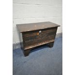 A REPRODUCTION OAK COFFER, width 75cm x depth 33cm x height 53cm (condition:-good condition)