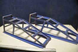 A PAIR OF VEHICLE RAMPS unbranded steel ramps