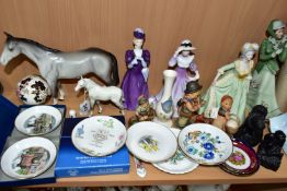 A GROUP OF CERAMICS, to include a Beswick Bois Roussel Racehorse 701, second version in grey matt