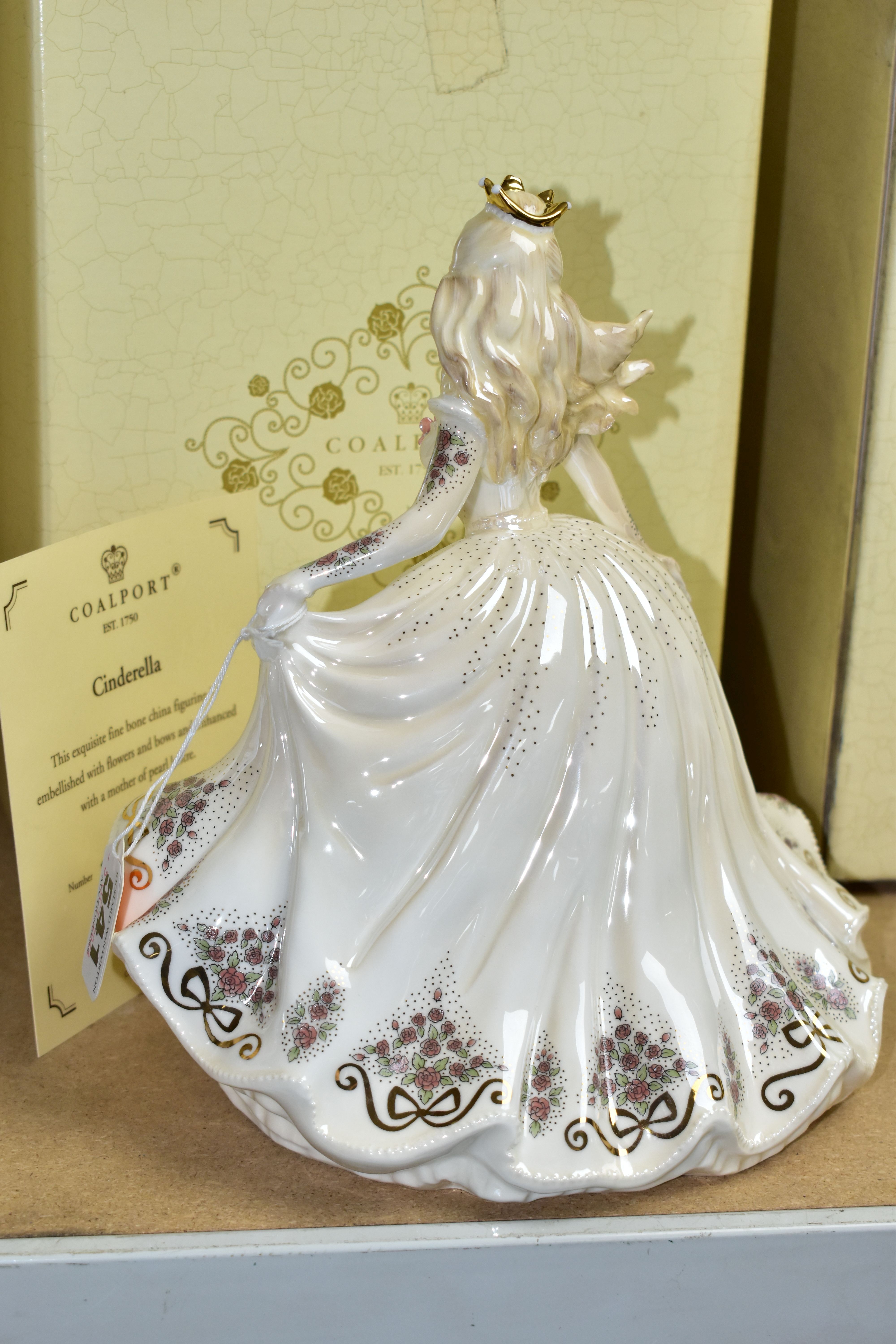 A BOXED COALPORT 'CINDERELLA' FIGURINE, limited edition numbered 1596/2000 with certificate, - Image 4 of 5