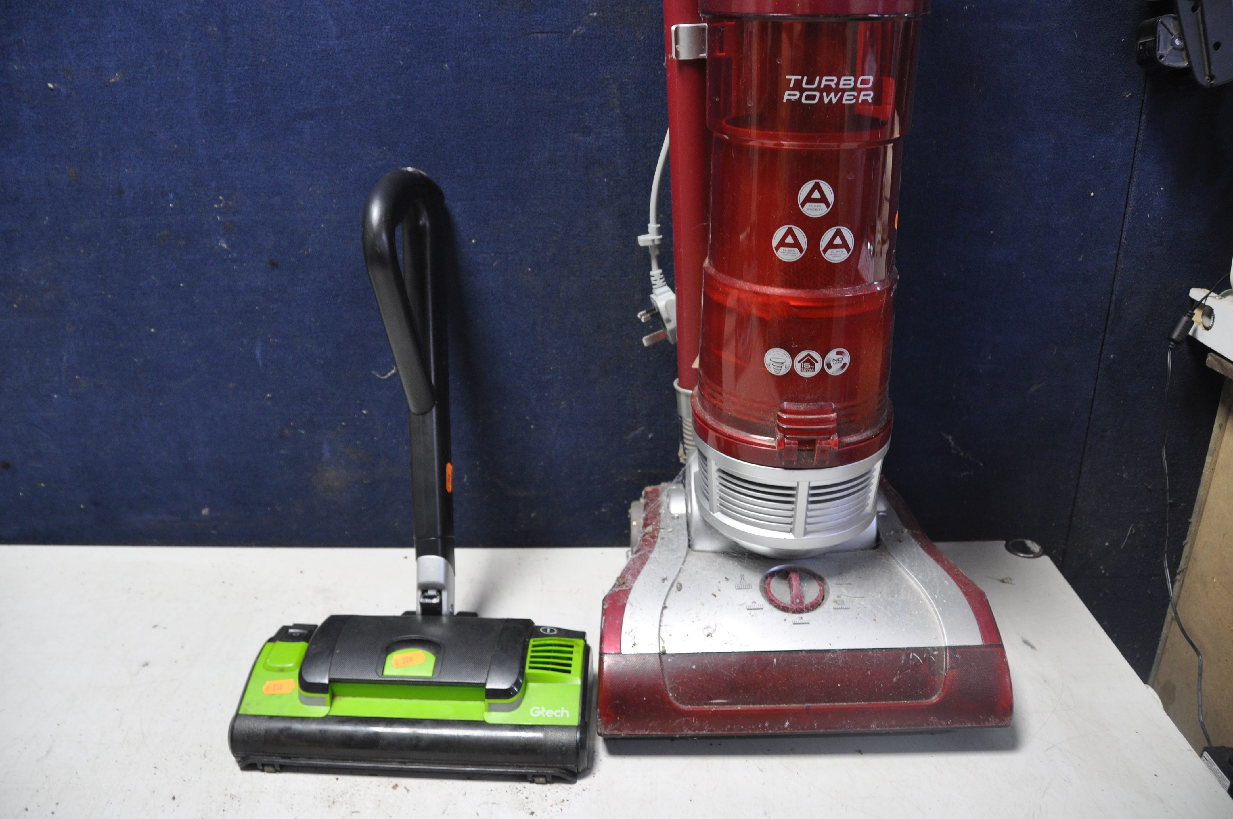 A HOOVER TP71 VACUUM along with a G-tech SCV vacuum cleaner no charger (both UNTESTED) (2) - Image 2 of 2