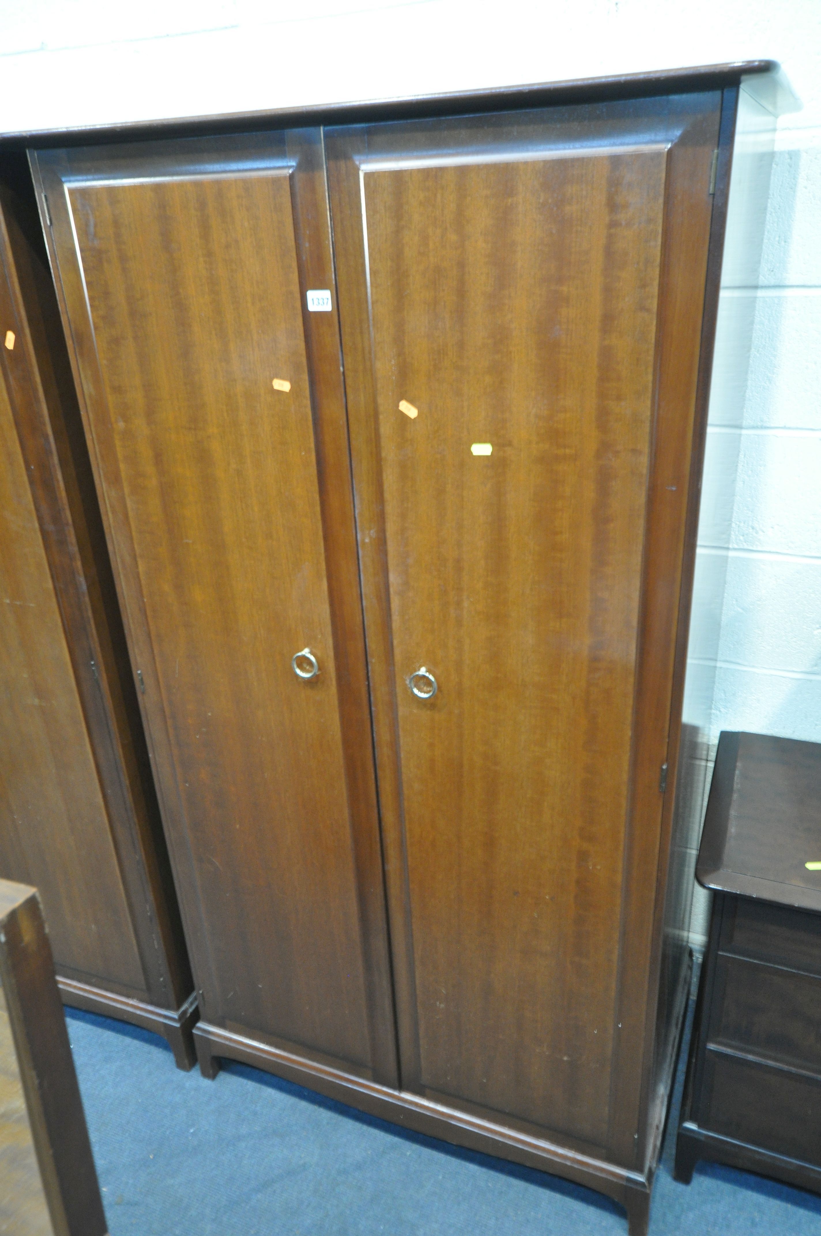 A STAG MINSTREL EIGHT PIECE BEDROOM SUITE, comprising two double door wardrobes, width 97cm x - Image 2 of 8