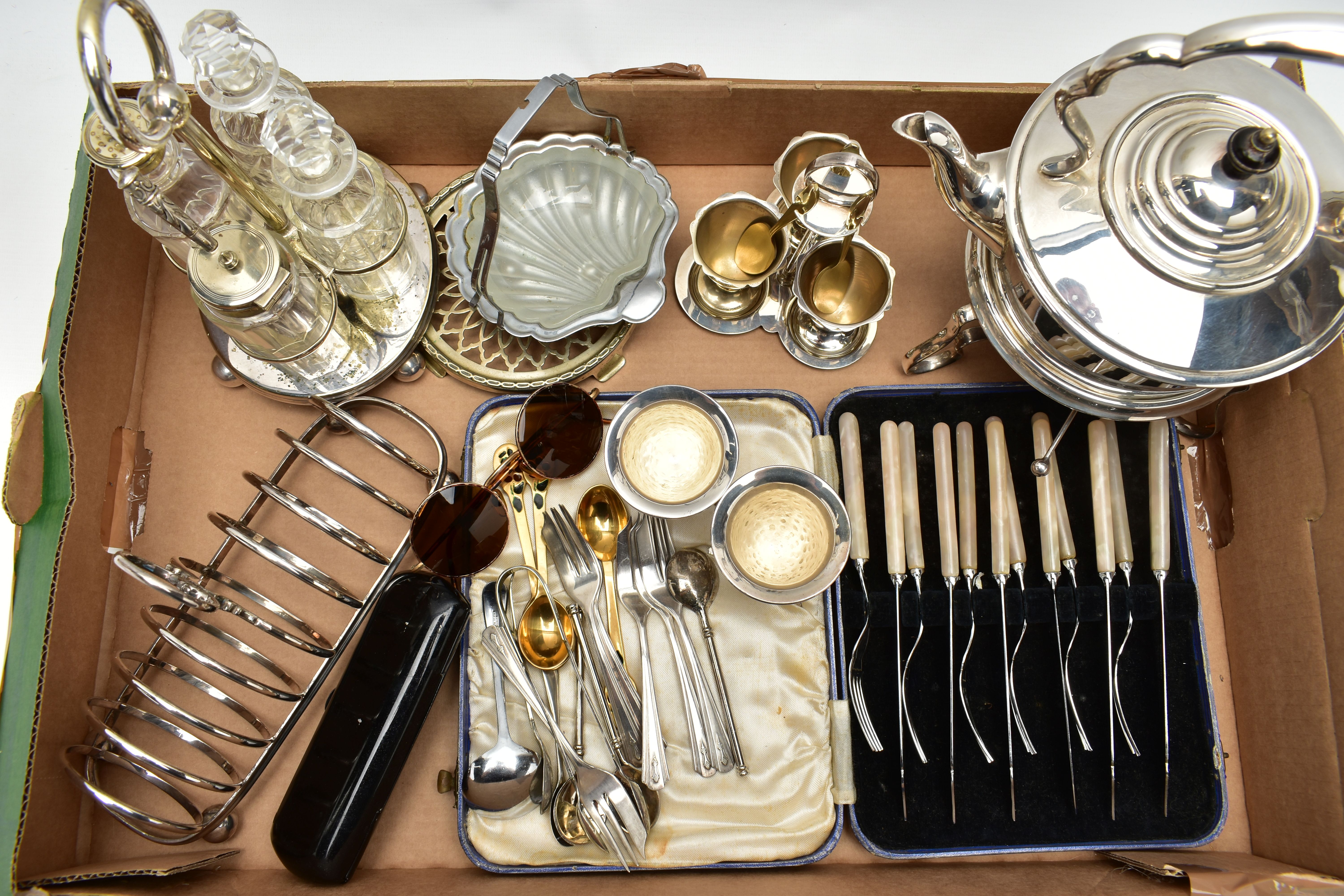 A BOX OF WHITE METAL TABLEWARE, to include a kettle on a stand, a three egg stand, two egg cups, a - Image 2 of 4