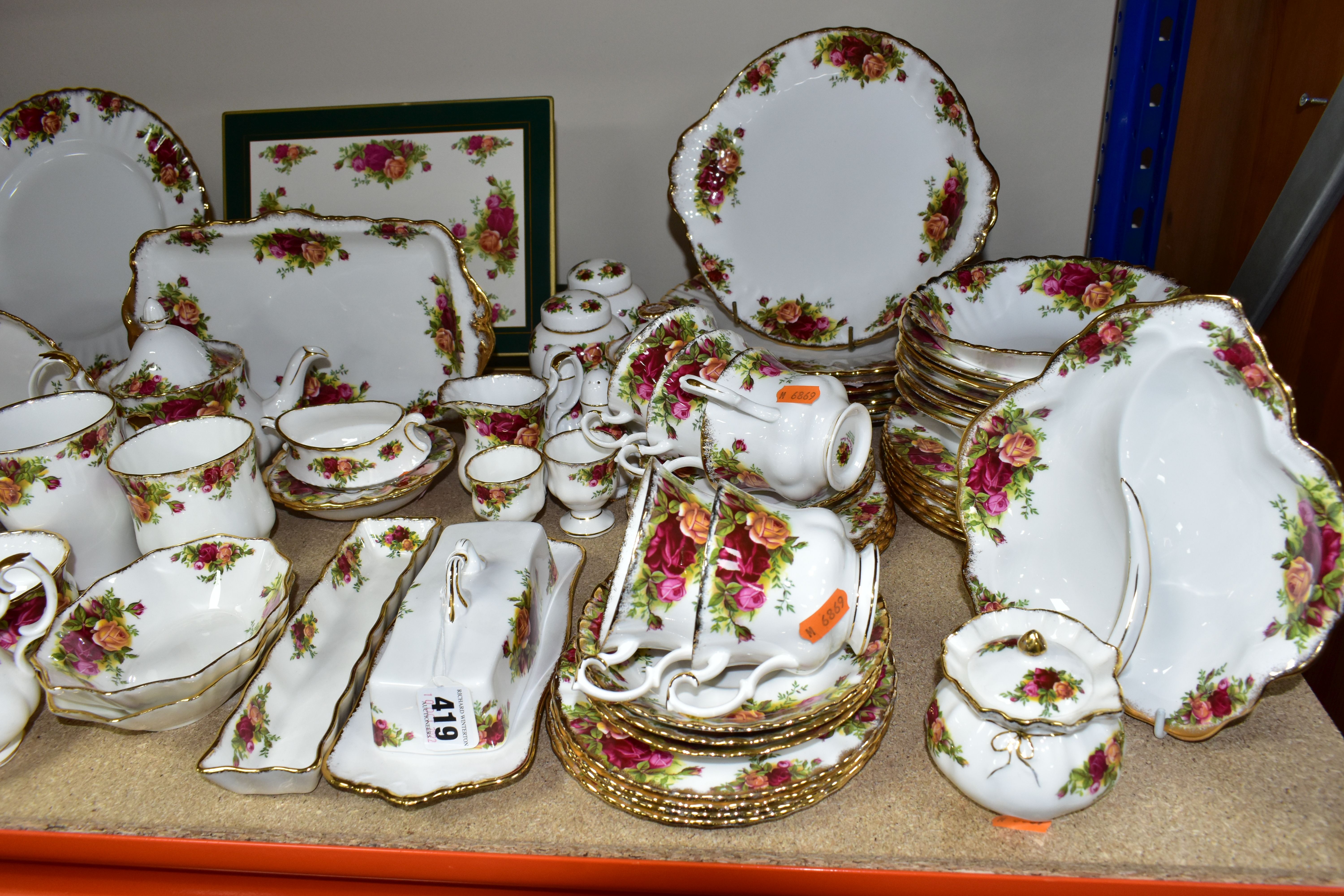 A QUANTITY OF ROYAL ALBERT 'OLD COUNTRY ROSES' PATTERN TEAWARES, comprising five cups, five saucers, - Image 2 of 10