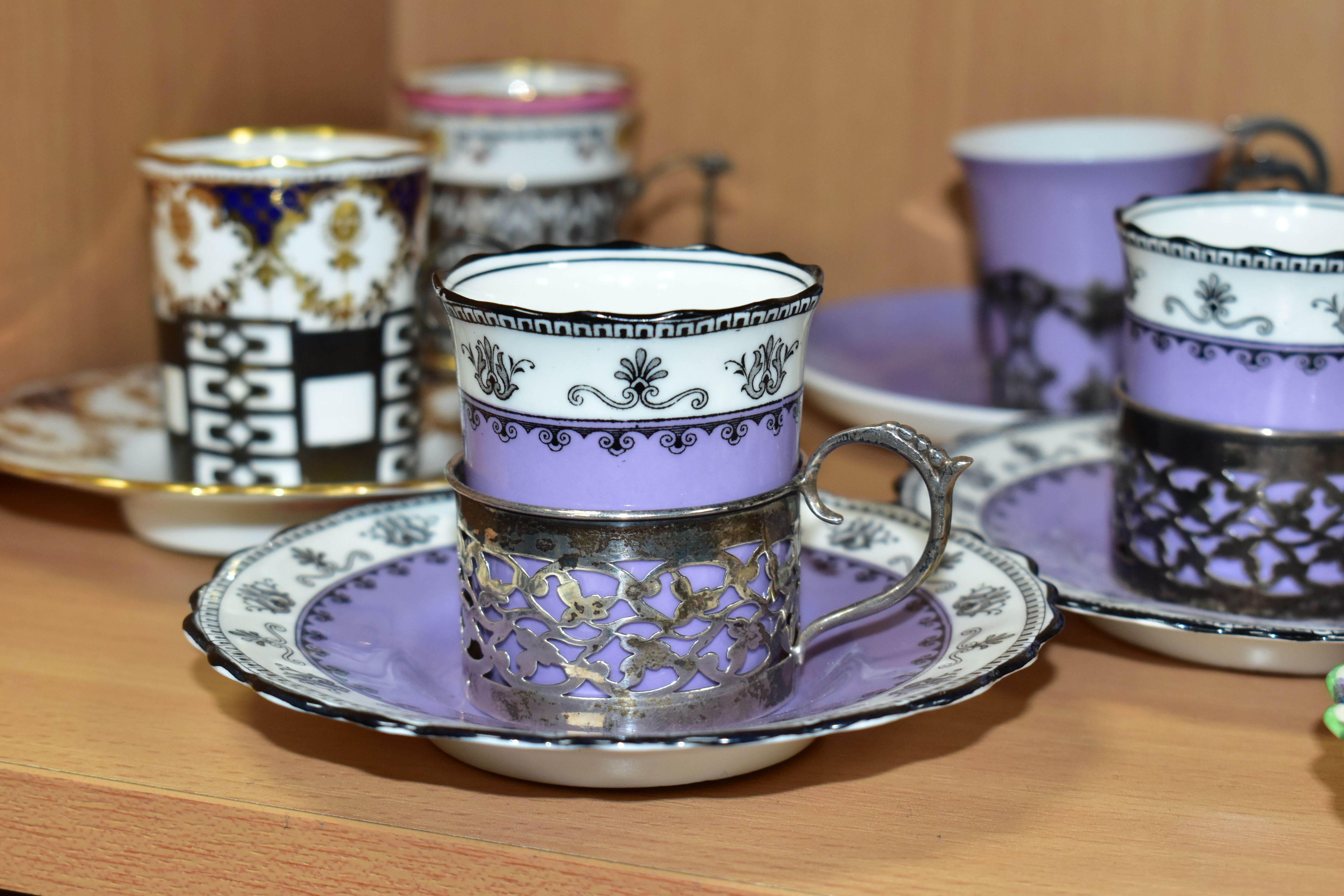 AN EARLY 20TH CENTURY AYNSLEY YELLOW TEA CUP AND SAUCER WITH WHITE METAL OVERLAY AND SEVEN AYNSLEY - Image 4 of 7