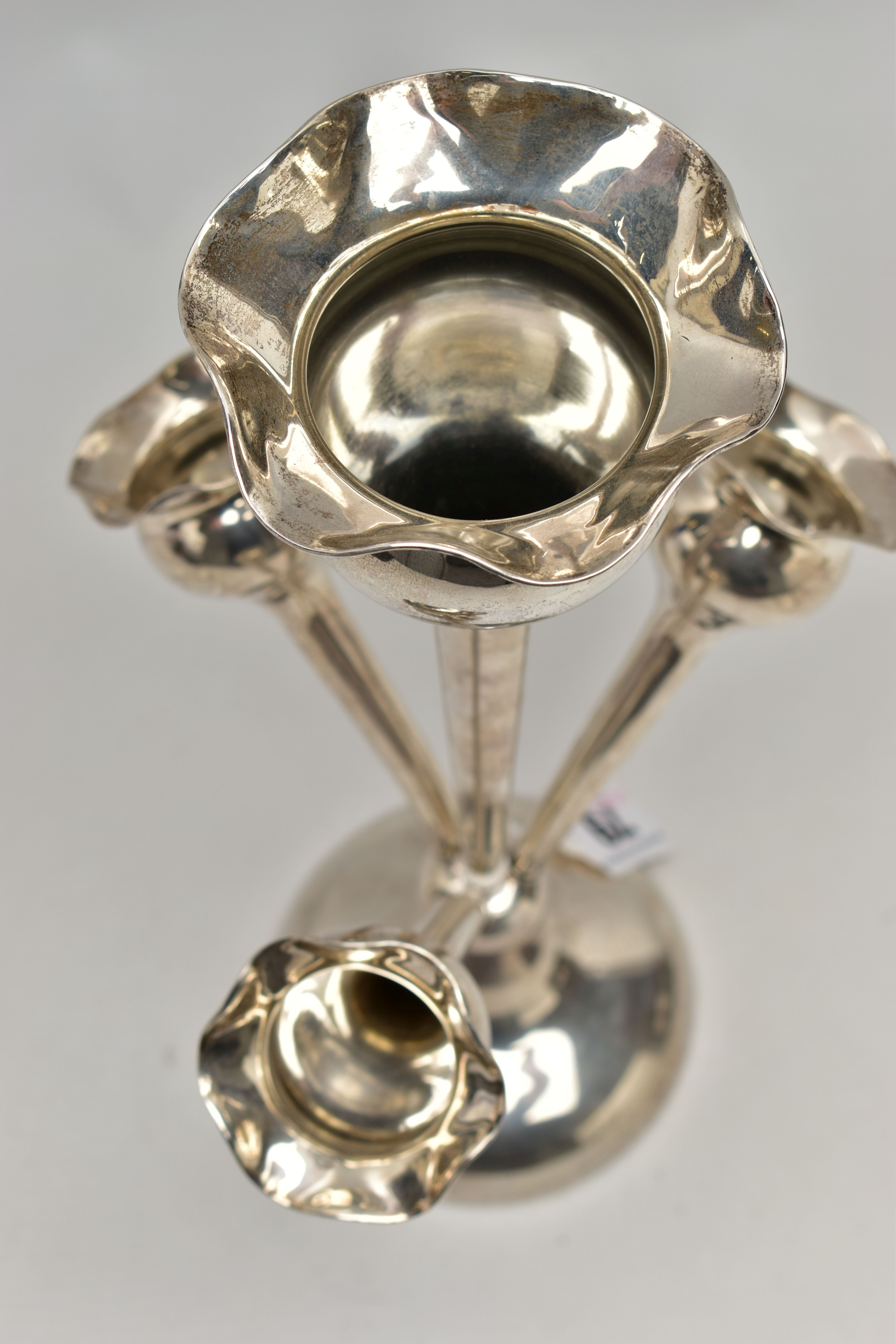 A SILVER FLOWER CENTRE PIECE, featuring four flower holders, each with a wavy rim and tapered - Image 4 of 6