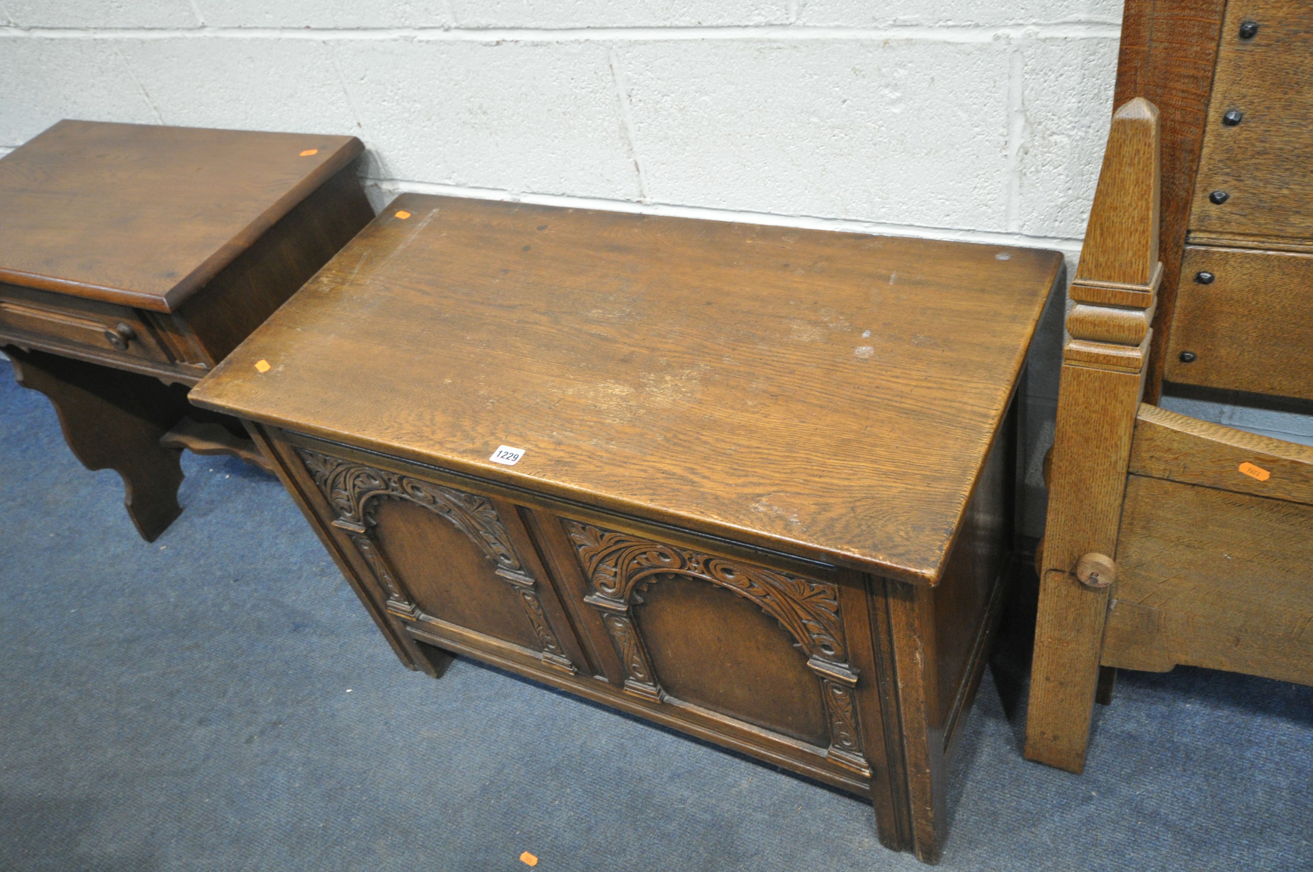 A 20TH CENTURY OAK BLANKET BOX, with hinged lid, and foliate detailing, width 92cm x depth 45cm x - Image 3 of 4