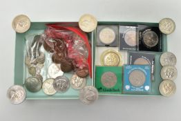 A SMALL BOX OF UK COMMEMORATIVES, to include mainly Crown size coins, a Queen Mother 90th