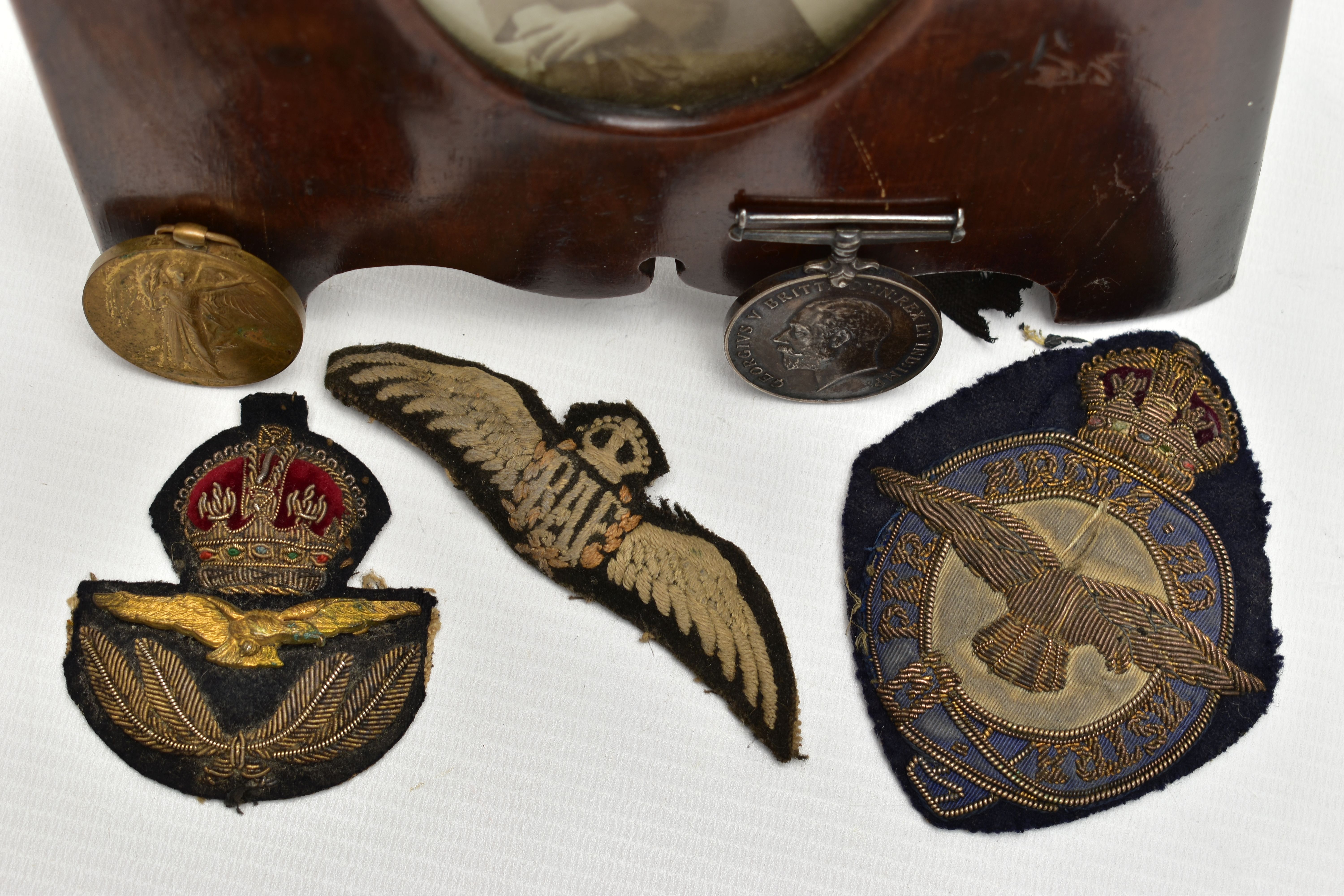 A GROUP OF WWI MEDALS, together with other Insignia relating to the Service of an RAF Officer, - Image 2 of 9
