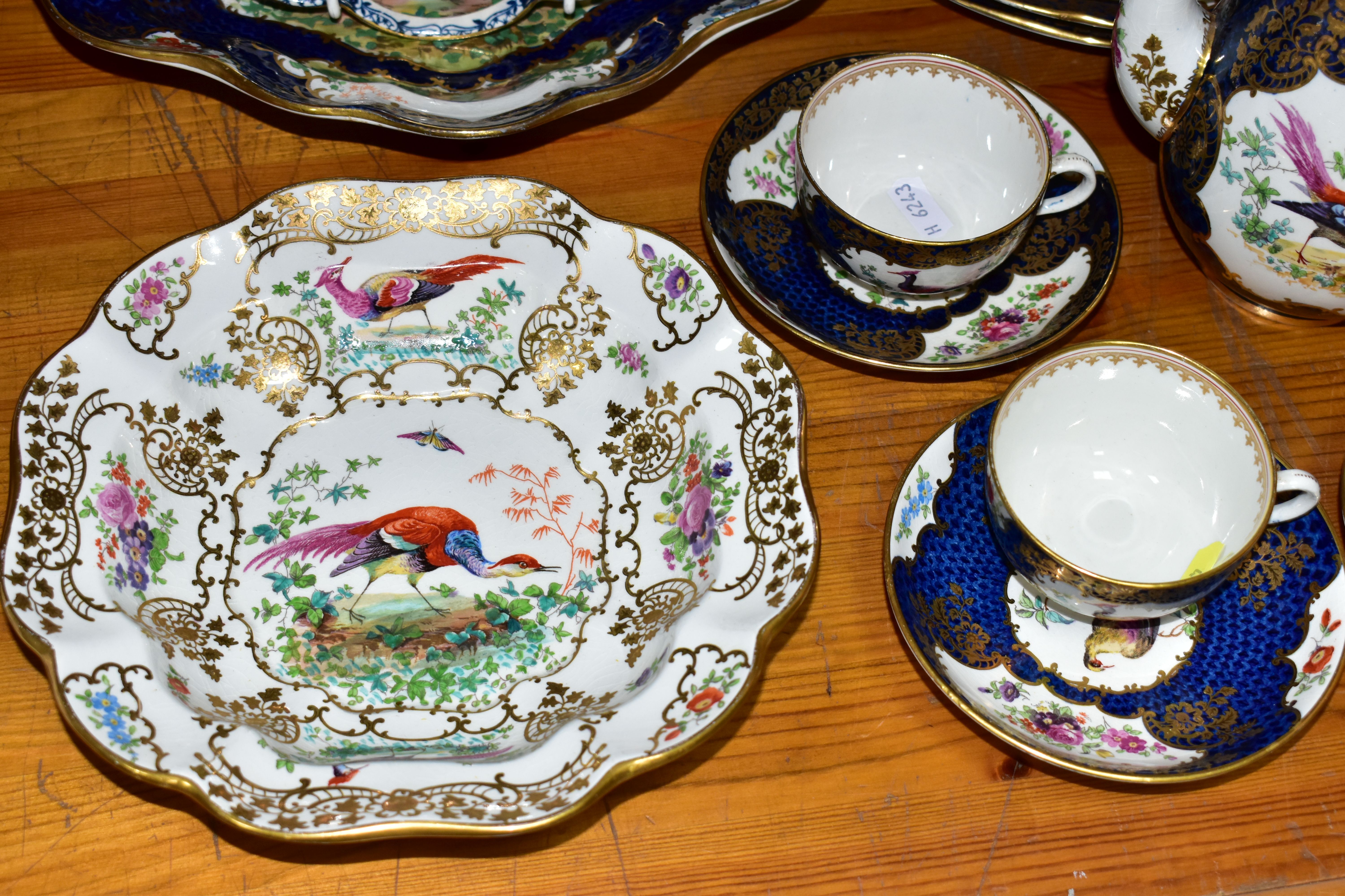 FIFTEEN PIECES OF BOOTHS 'CHELSEA BIRDS' AND SIMILAR DINNERWARES, comprising an octagonal wavy edged - Image 4 of 8