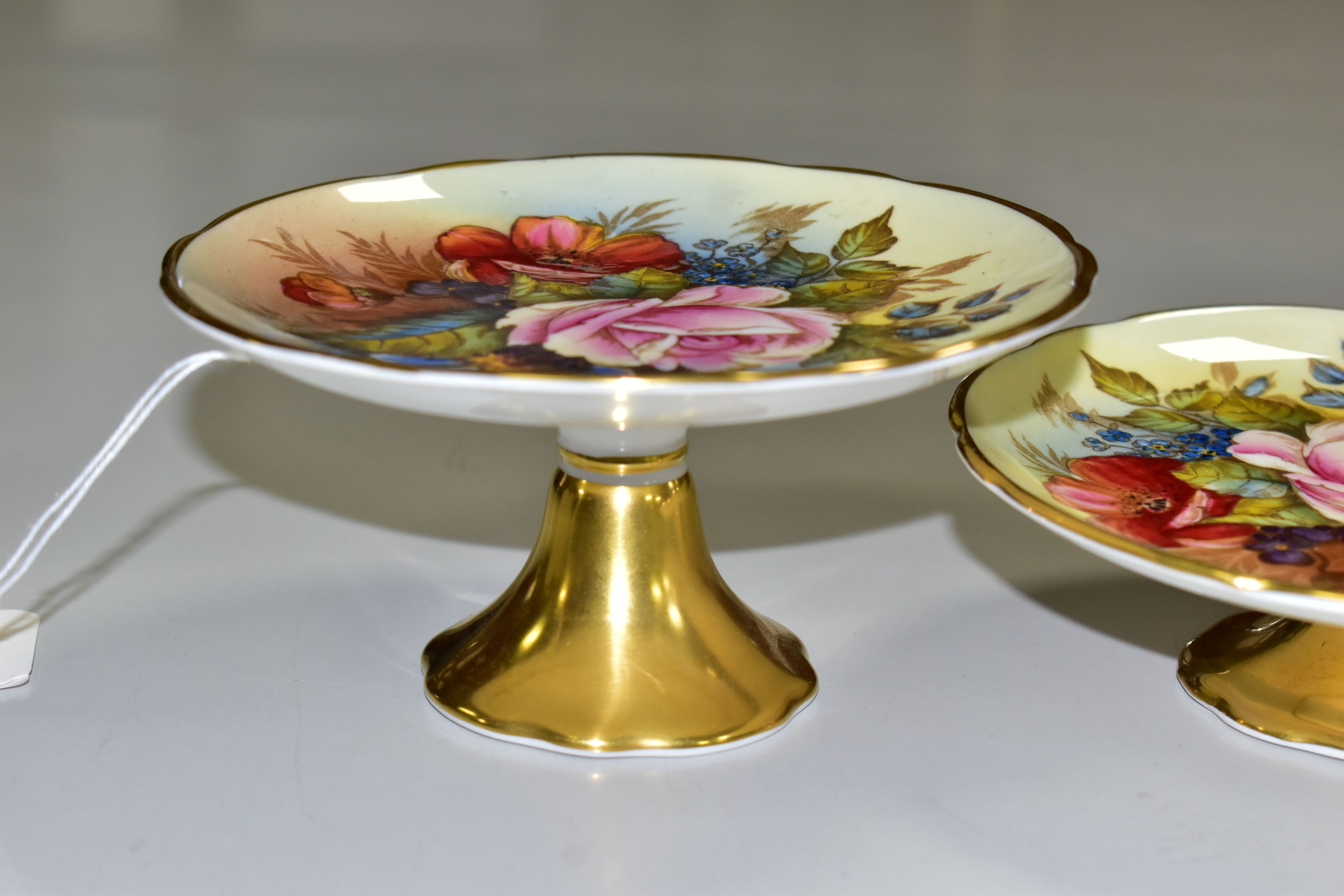 TWO AYNSLEY FLORAL DECORATED PEDESTAL DISHES BY J. A. BAILEY, with wavy rims and gilt bases, both - Image 5 of 6