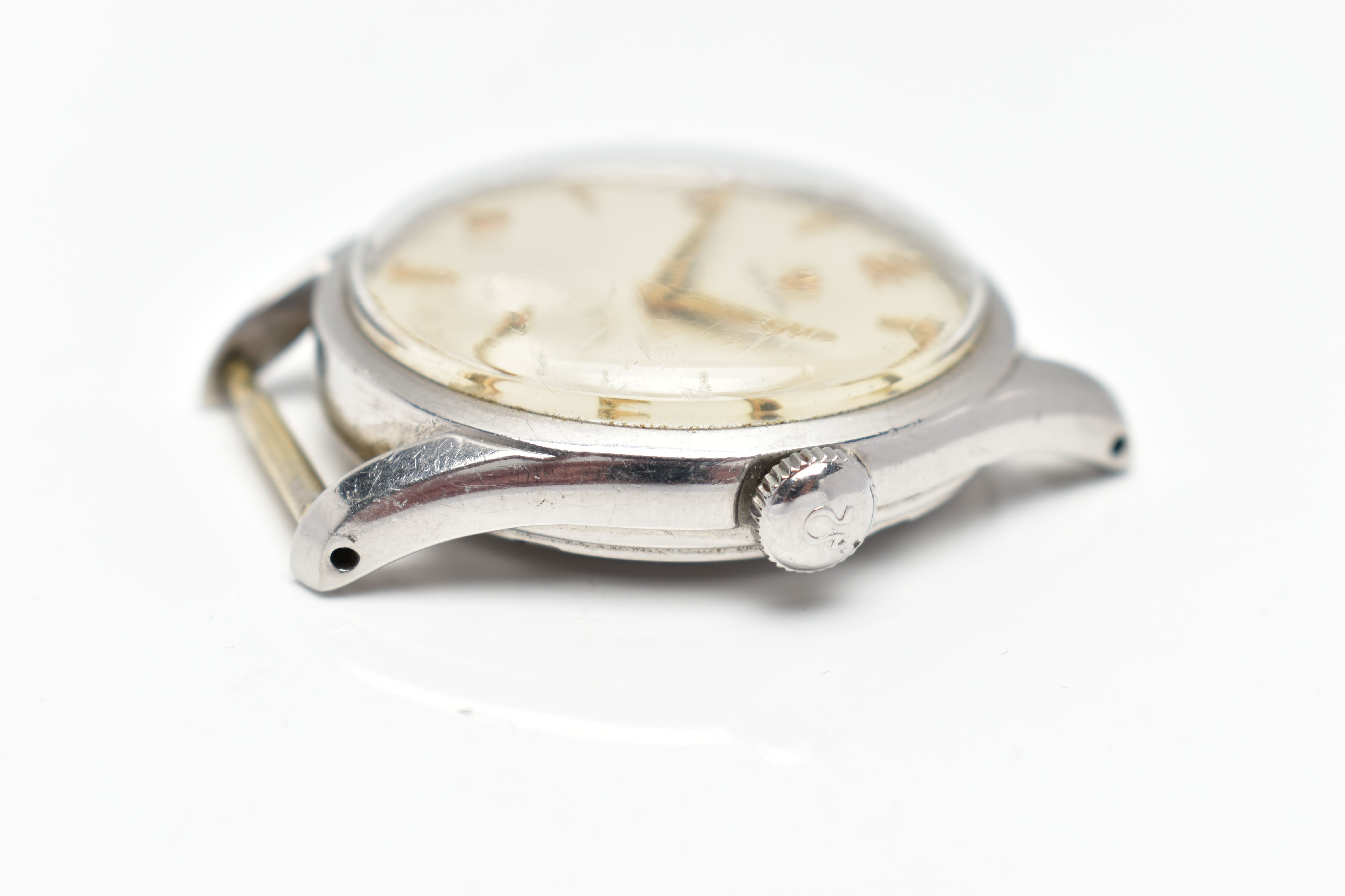 A 1950s VINTAGE OMEGA MANUAL WIND WRISTWATCH, the cream dial with luminescent gold tone hourly - Image 5 of 7